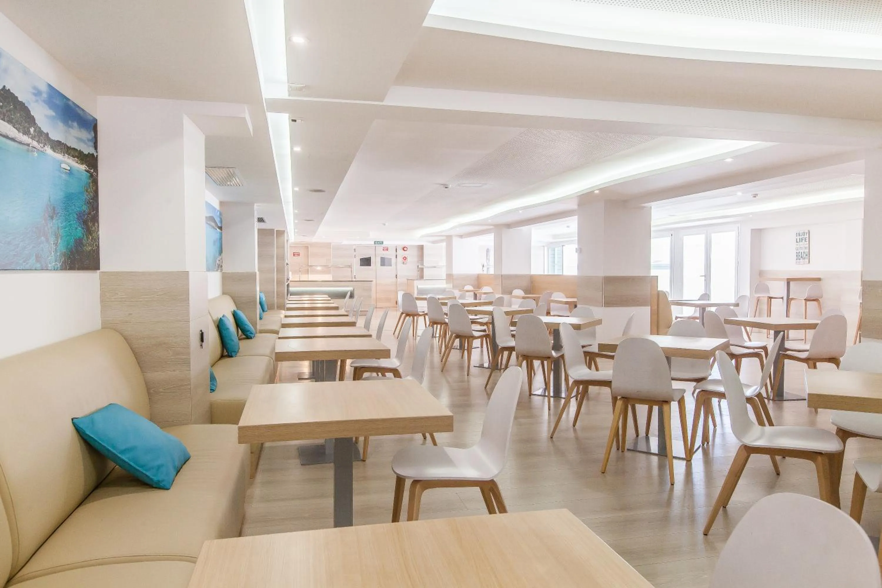 Restaurant/places to eat in Hotel Gracia