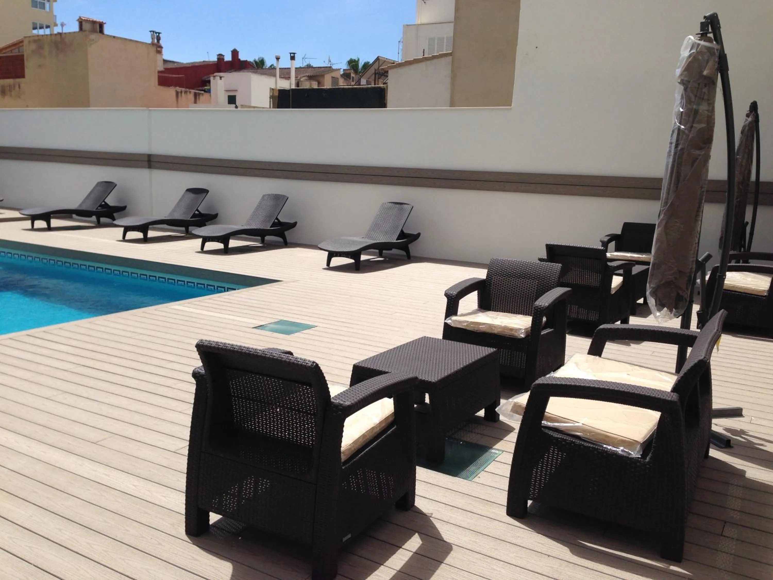 Swimming pool in Hotel Gracia