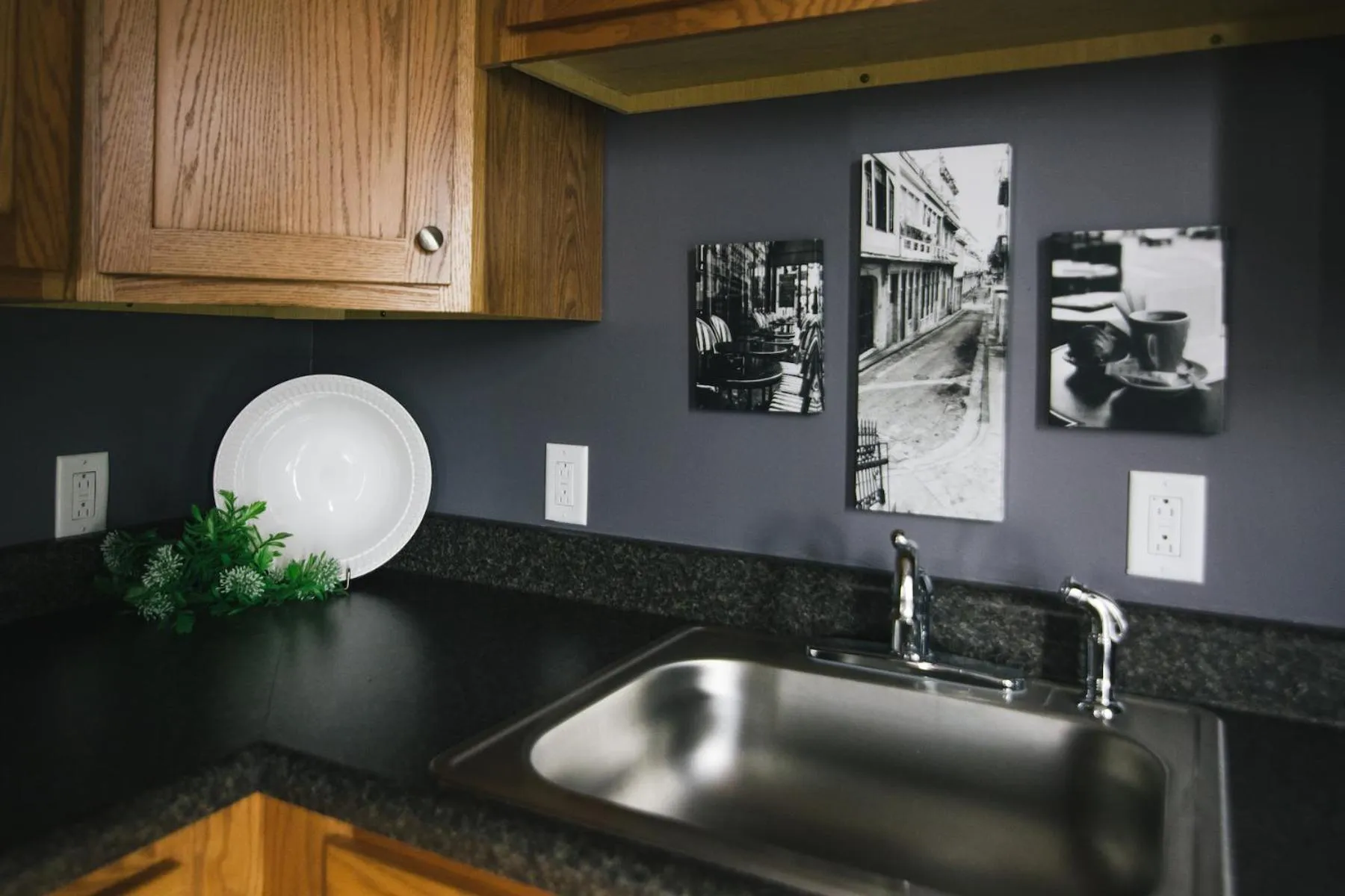 Kitchen or kitchenette in The Continental Hotel