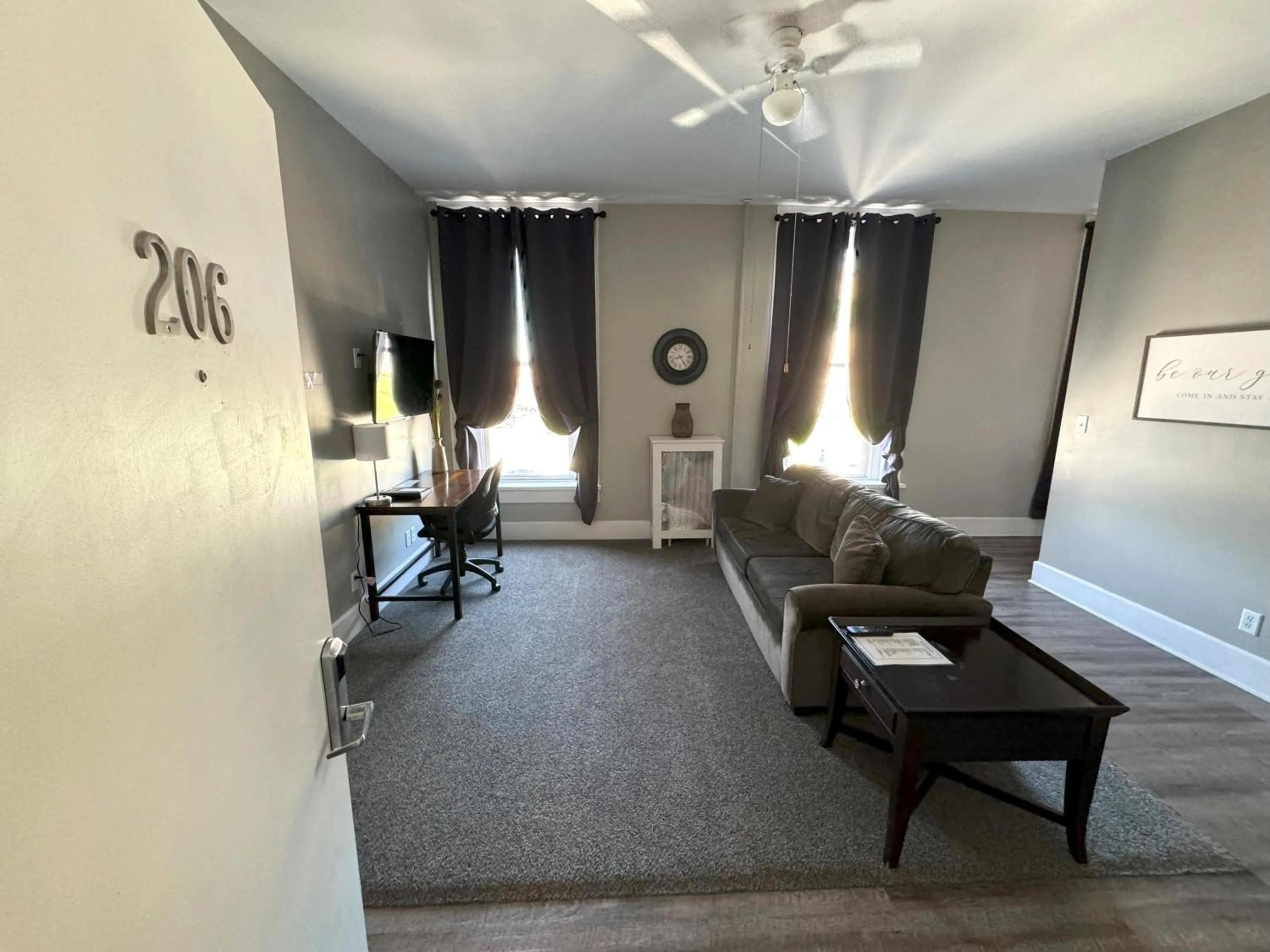 Living room in The Continental Hotel