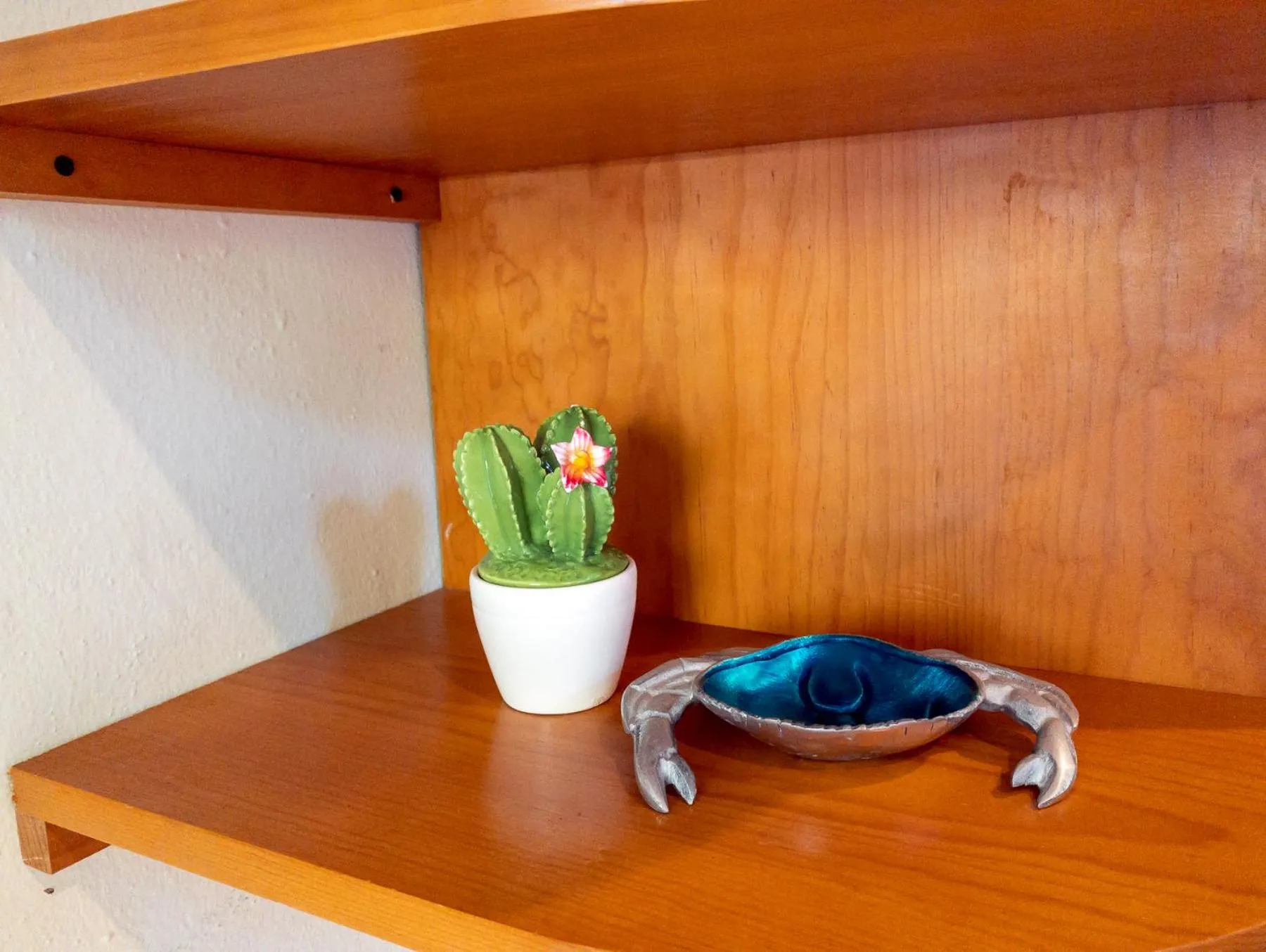 Decorative detail in Casa Sonoma - Charming Condos Minutes from Beach & Reef