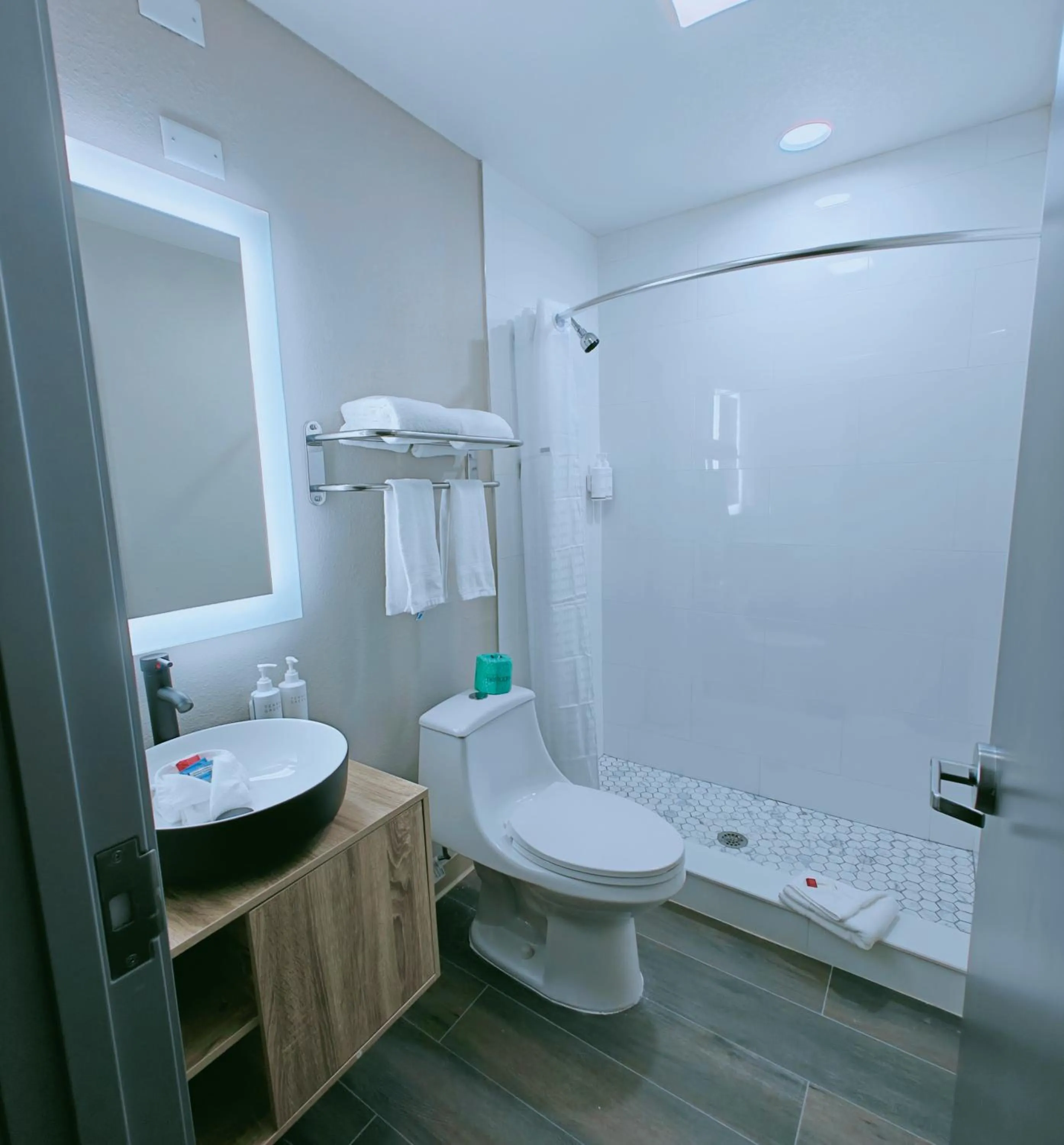 Bathroom in Days Inn by Wyndham Ocala North