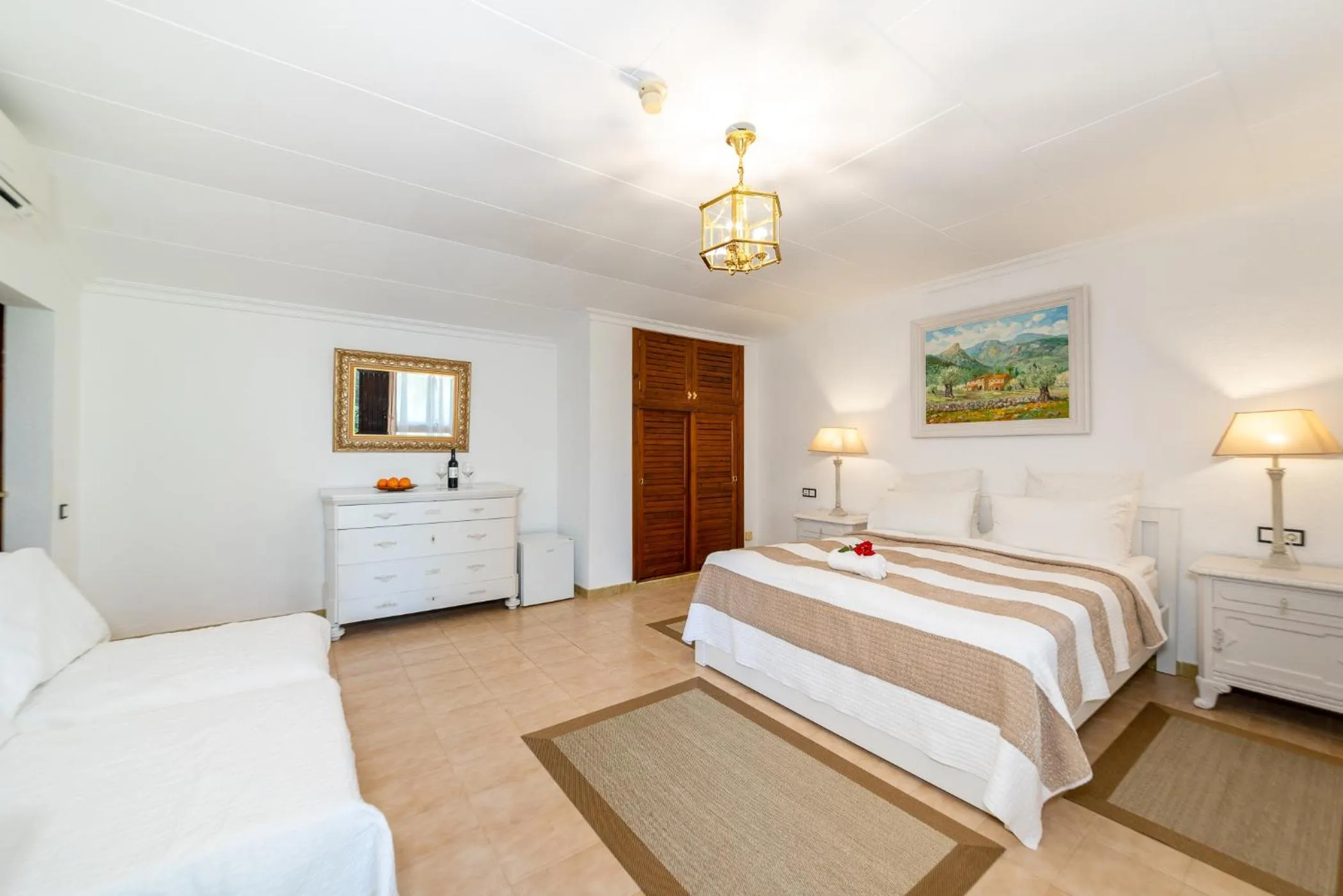 Photo of the whole room, Bed in Finca Hotel Rural Predio Son Serra