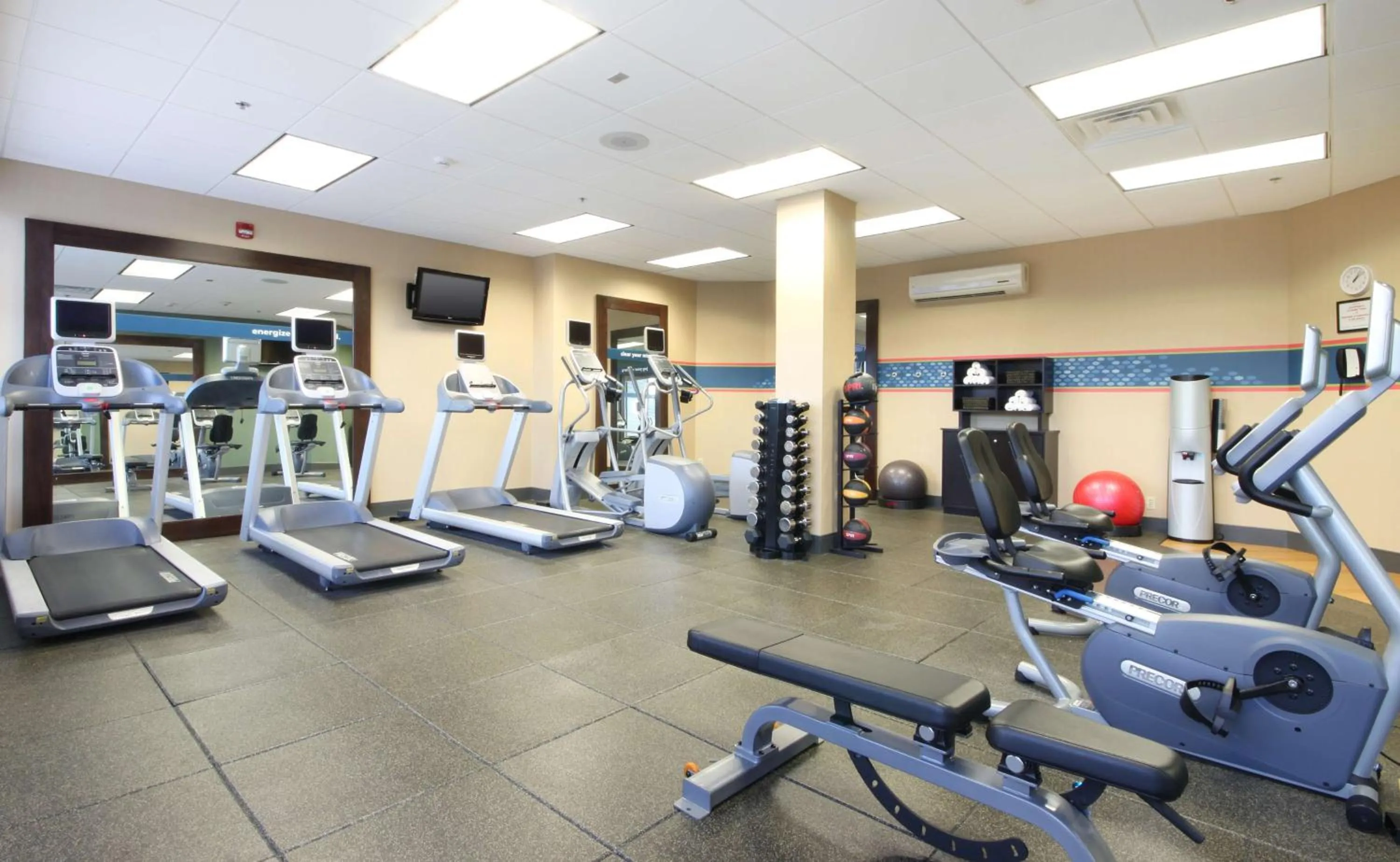 Fitness centre/facilities in Hampton Inn White Plains/Tarrytown