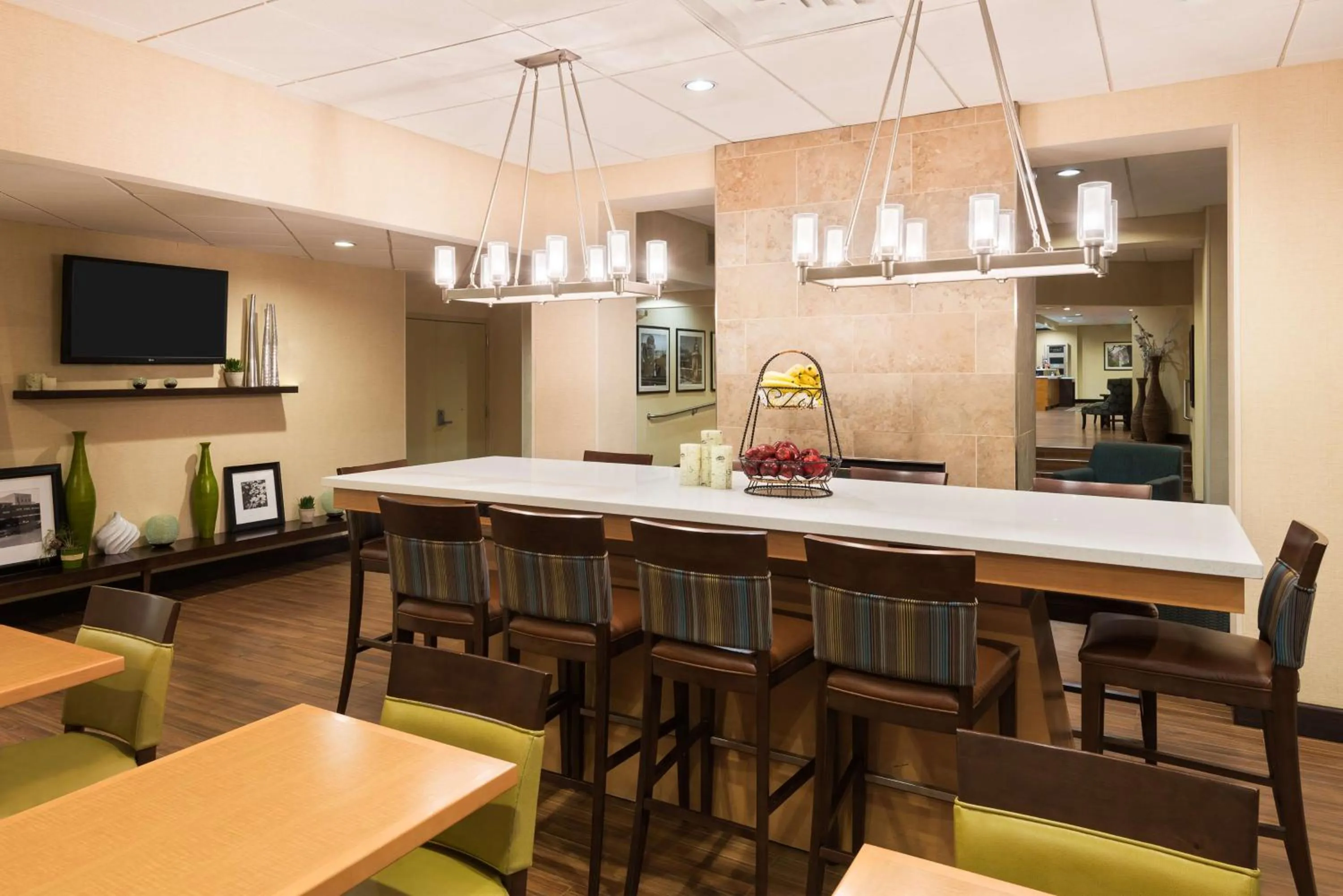 Lobby or reception in Hampton Inn White Plains/Tarrytown