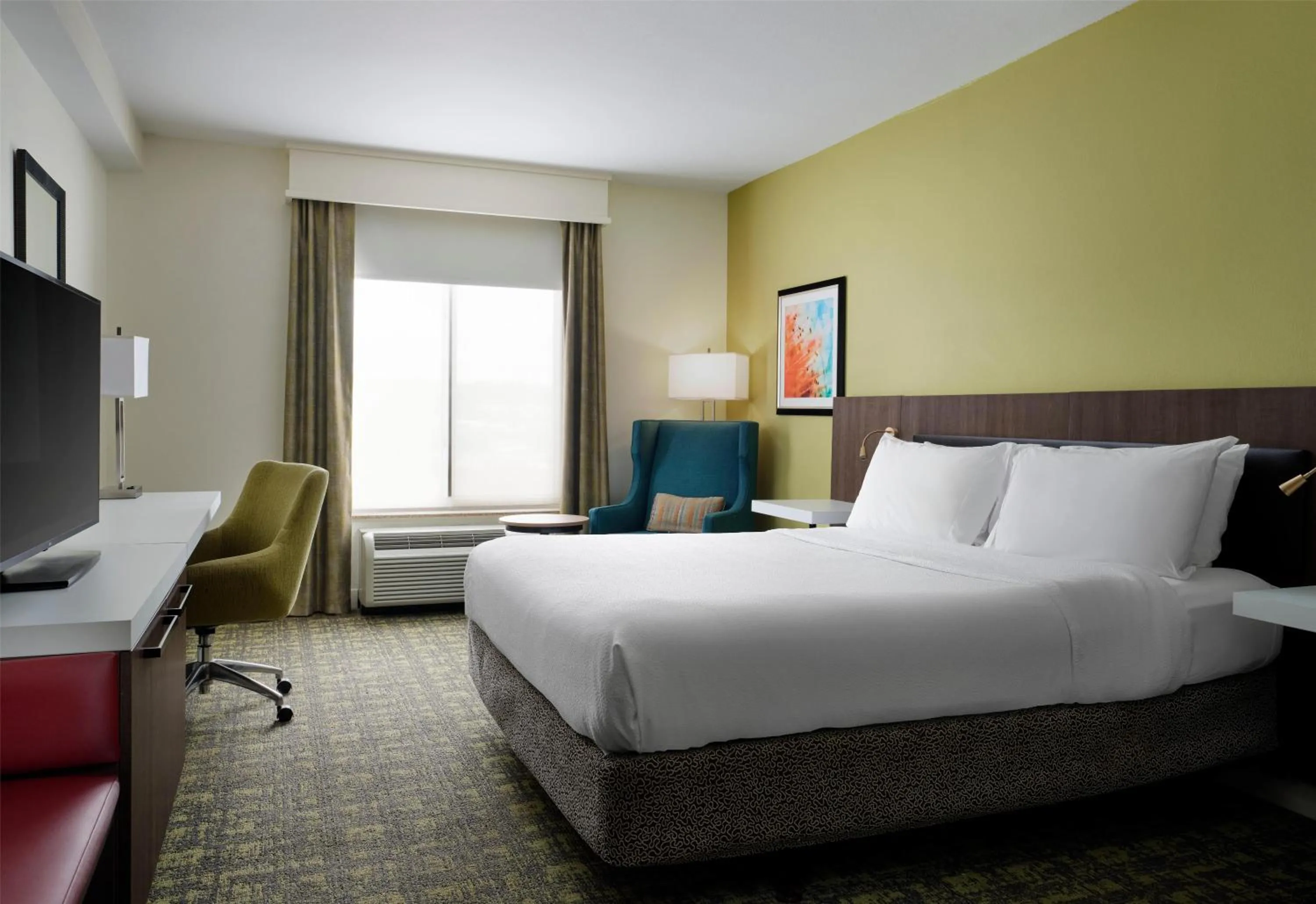 Bed in Hilton Garden Inn Meridian