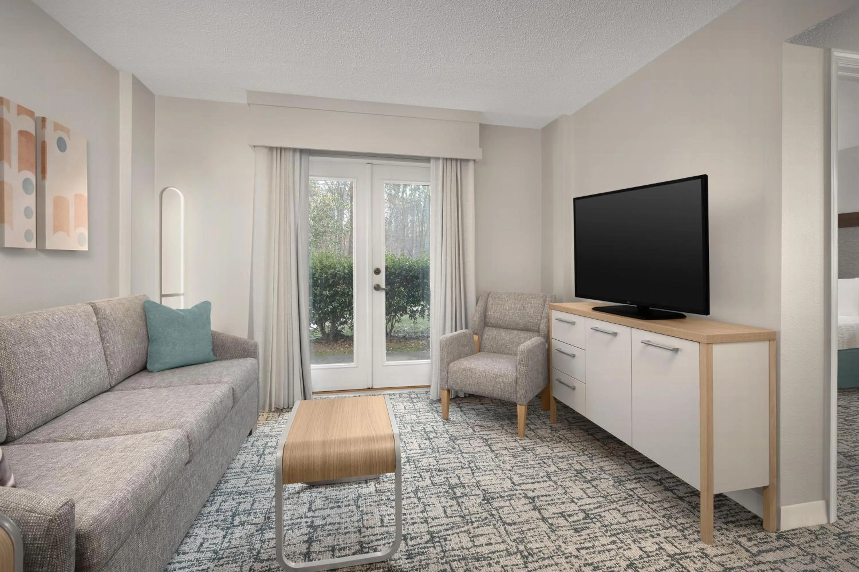 Living room in Homewood Suites by Hilton Raleigh/Cary