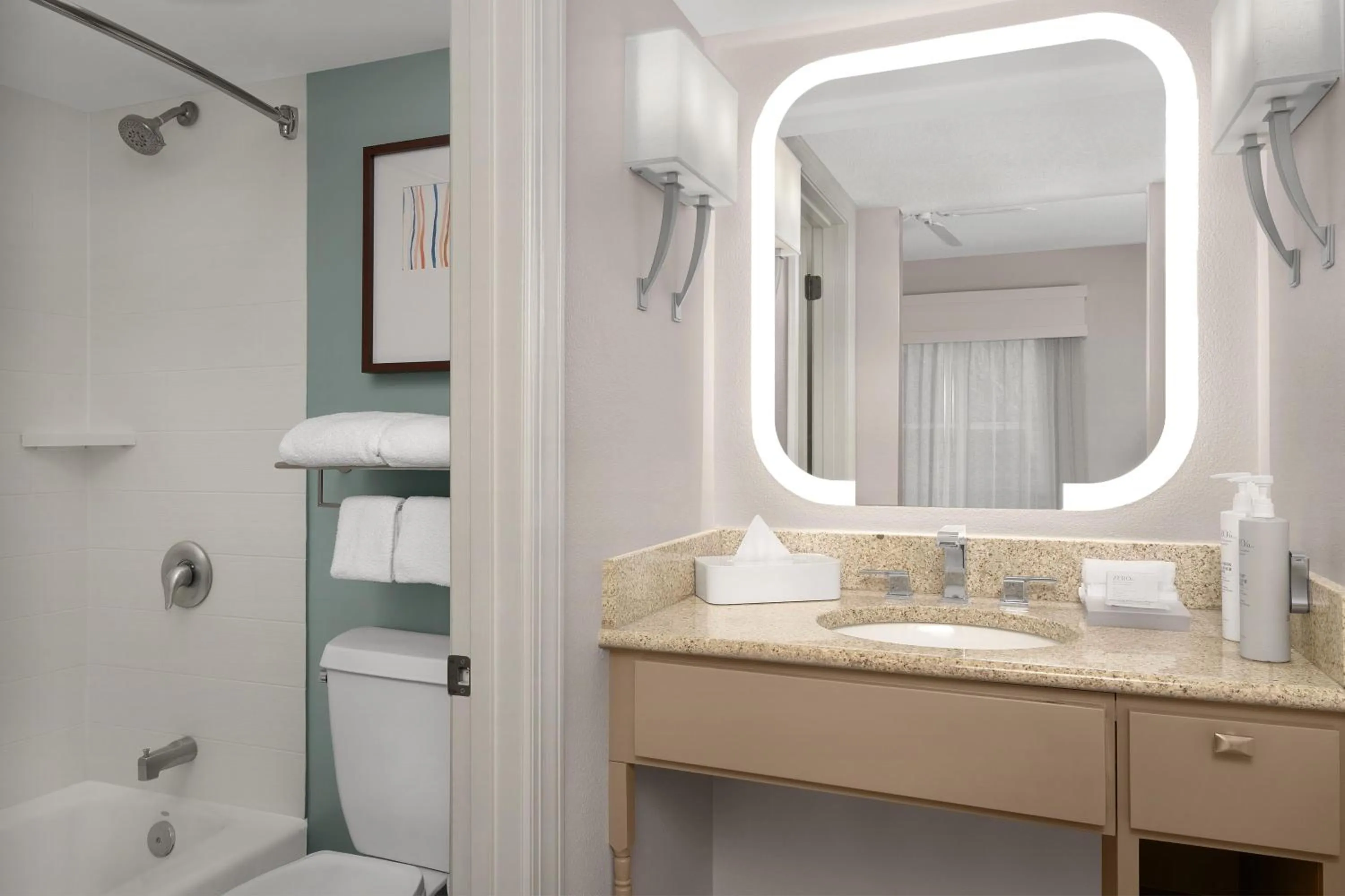 Bathroom in Homewood Suites by Hilton Raleigh/Cary