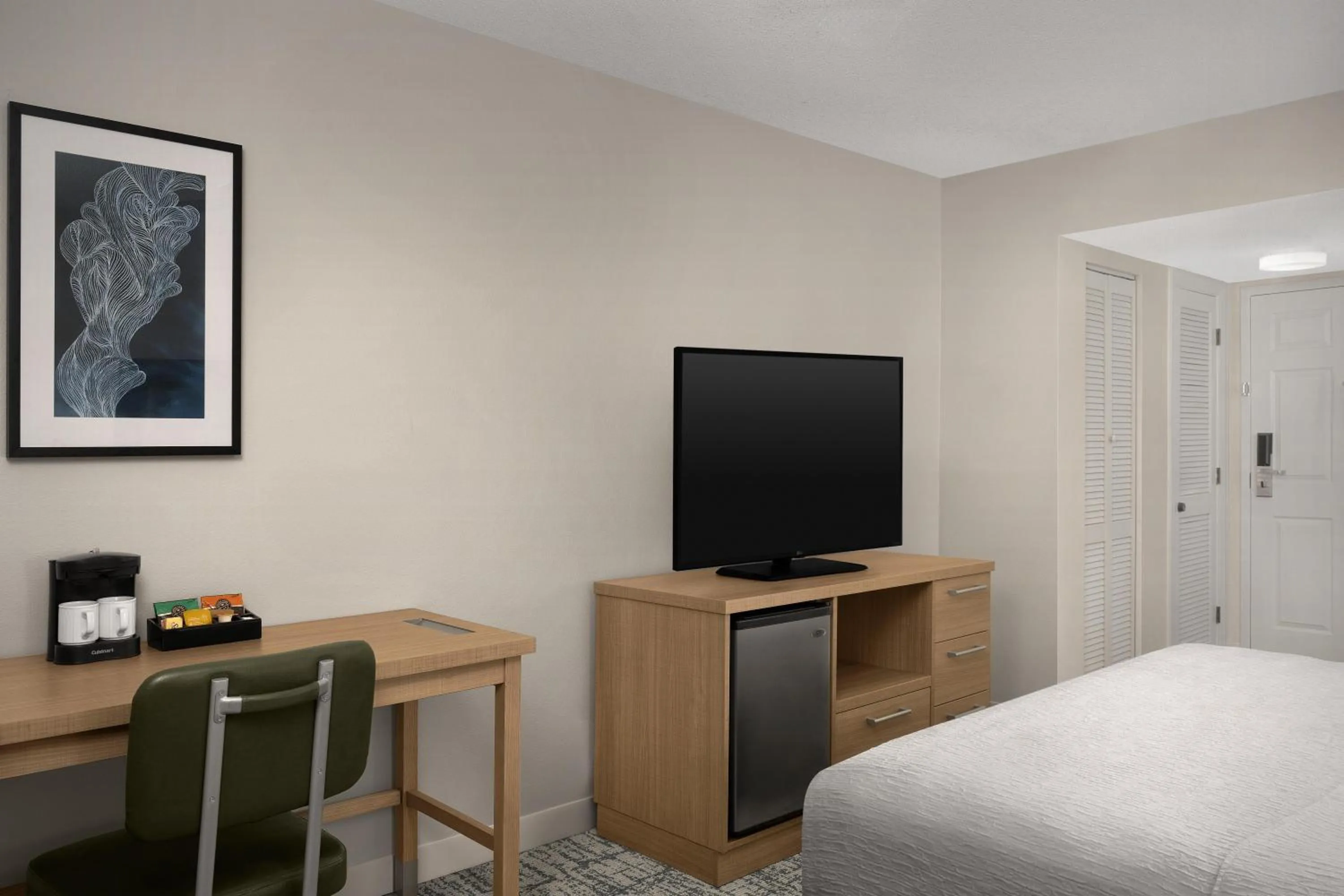 Bedroom, Bed in Homewood Suites by Hilton Raleigh/Cary