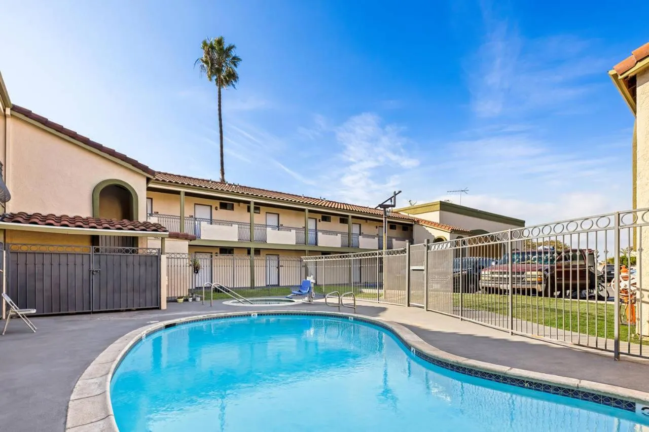 Rodeway Inn Santa Ana - Garden Grove