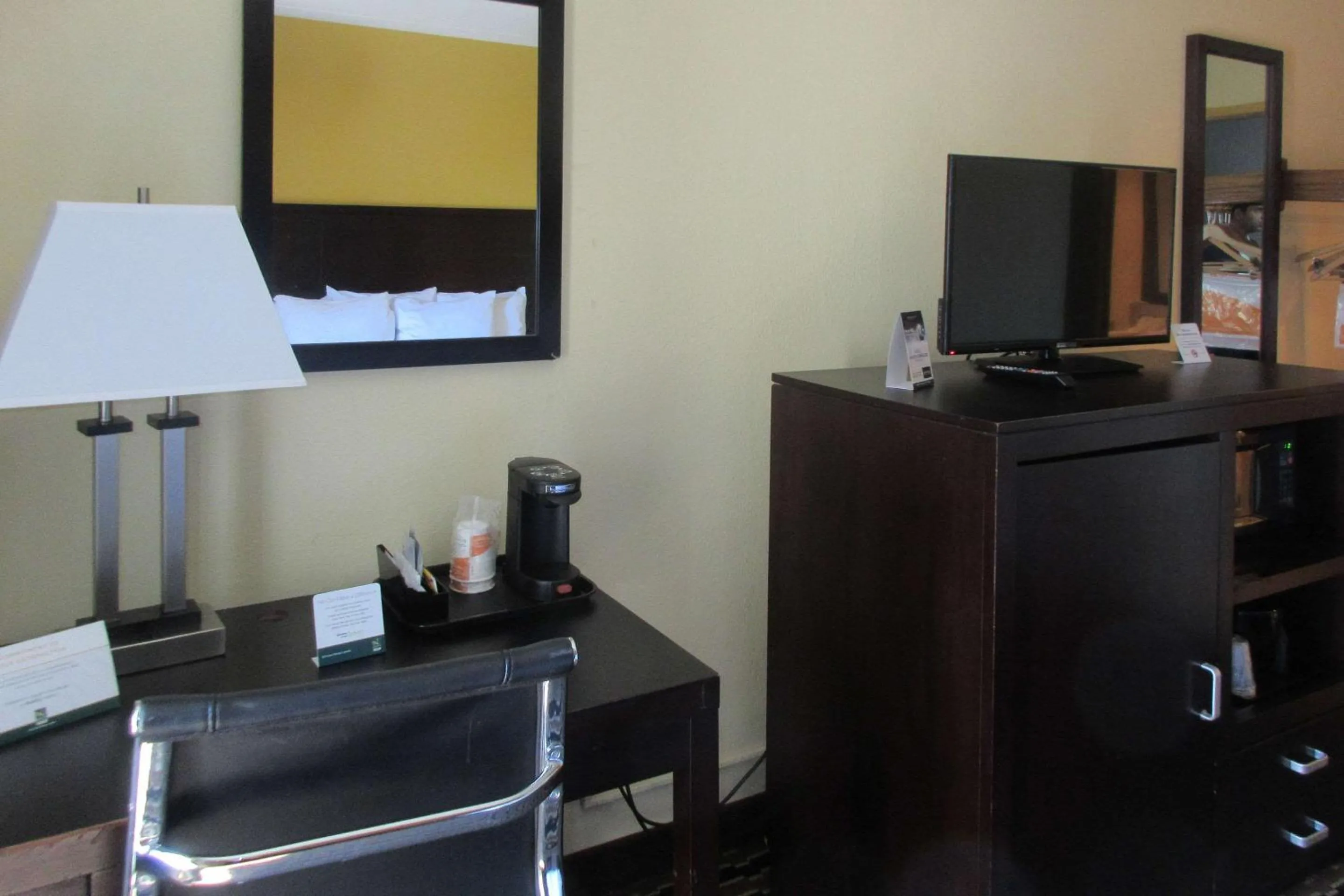 Photo of the whole room in Quality Inn & Suites