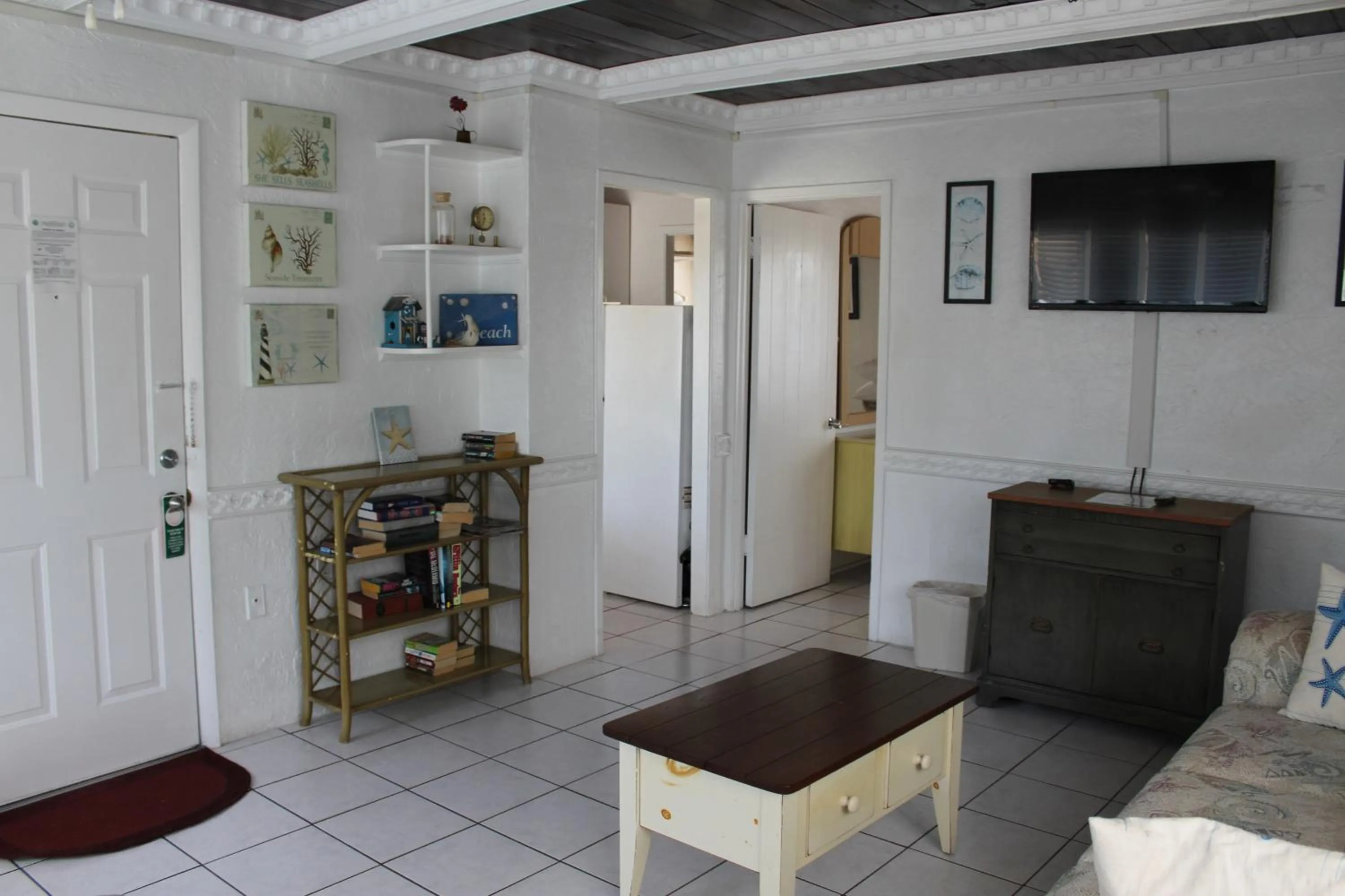 Living room in Island Breeze Inn - Venice