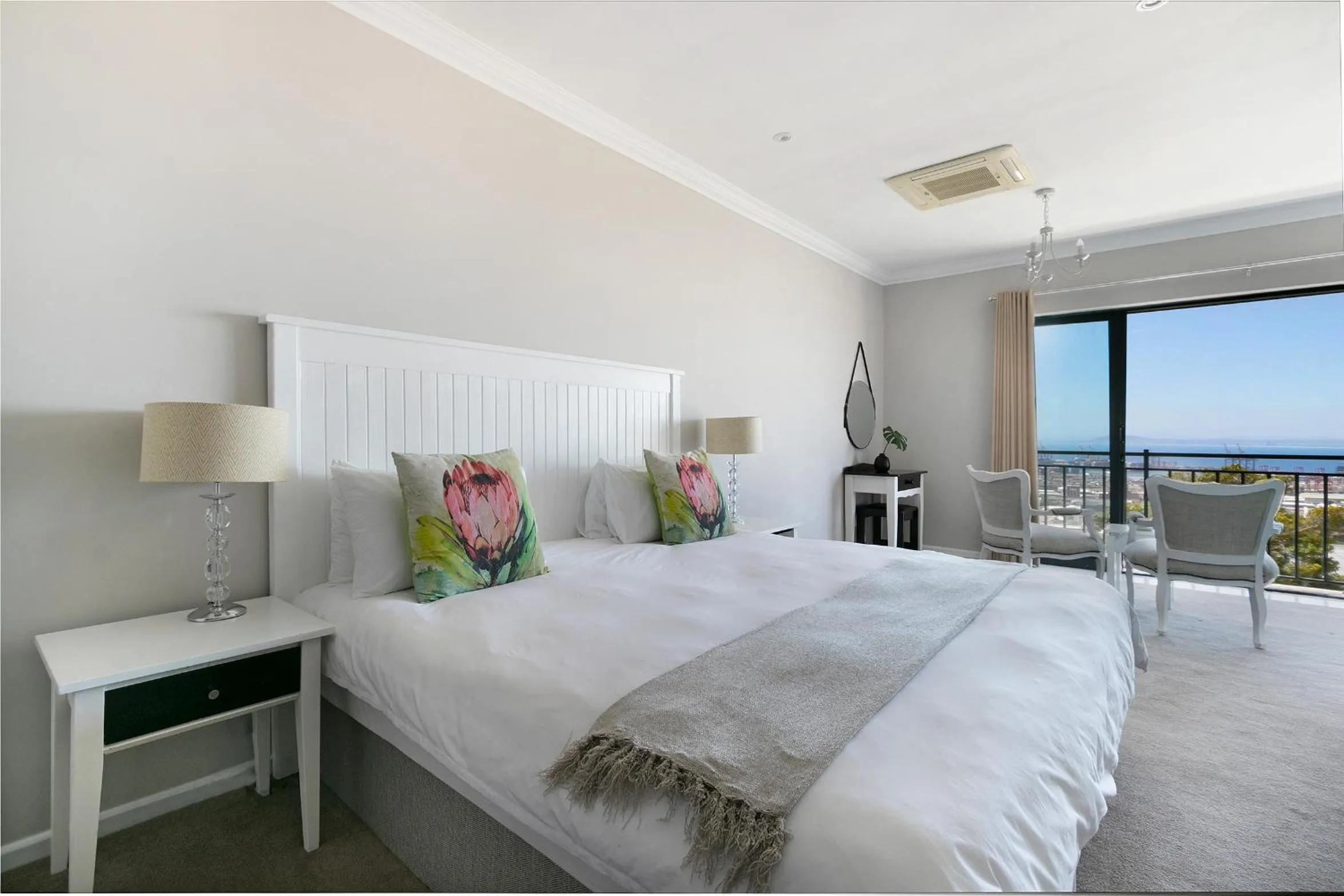 Sea view, Bed in STAR APARTMENTS