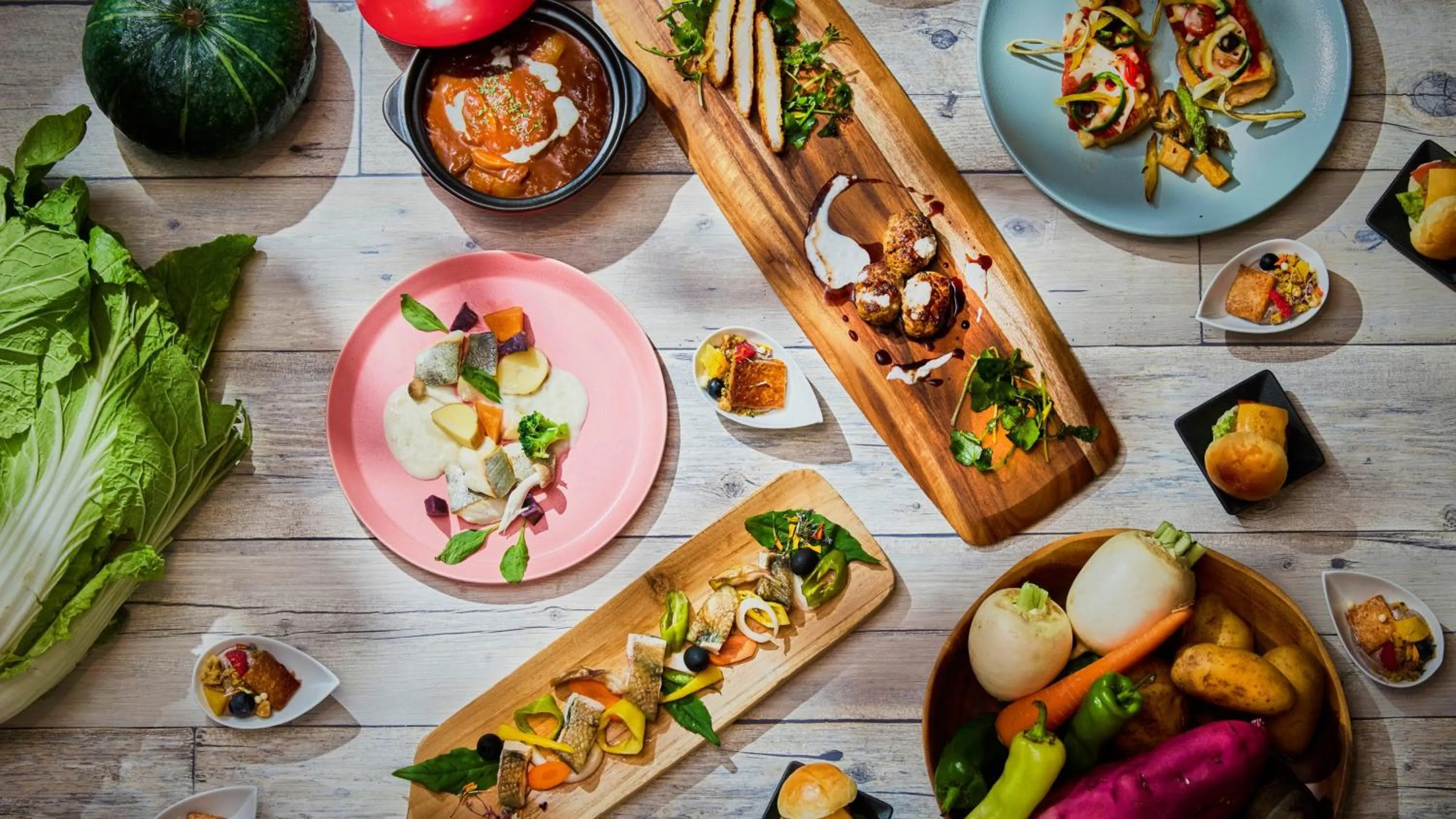 Restaurant/places to eat in ANA Crowne Plaza Kanazawa by IHG