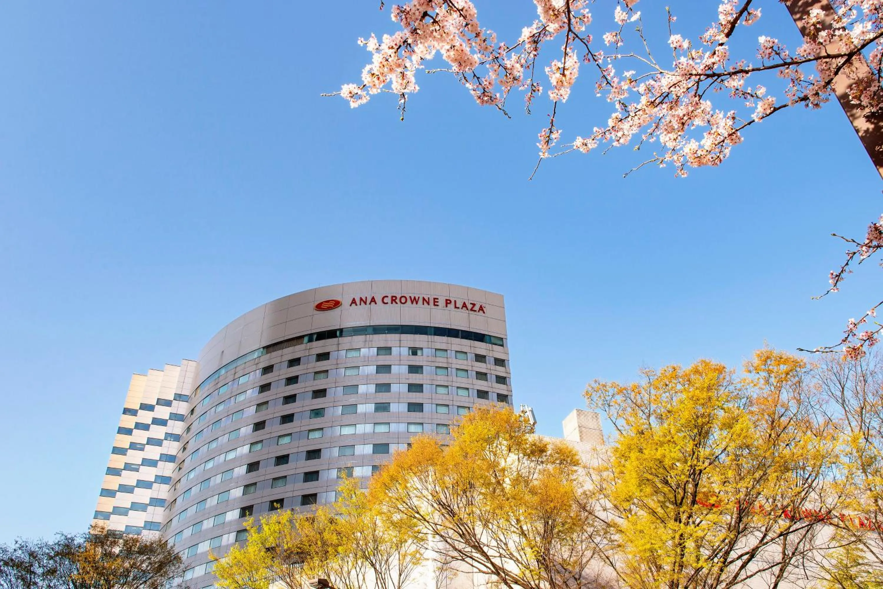 Property building in ANA Crowne Plaza Kanazawa by IHG