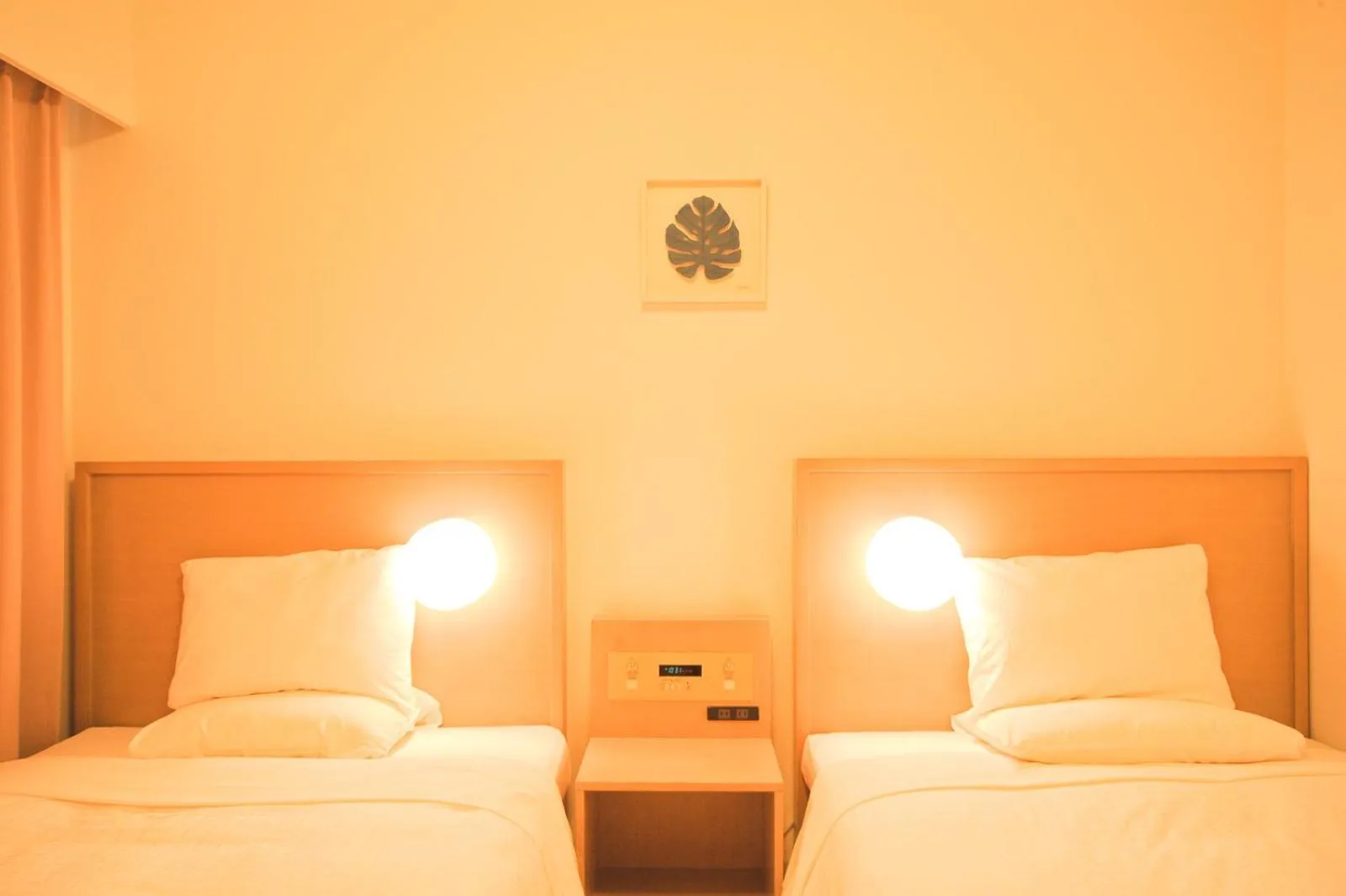 Bed in Smile Hotel Okinawa Naha (Tomari Port)