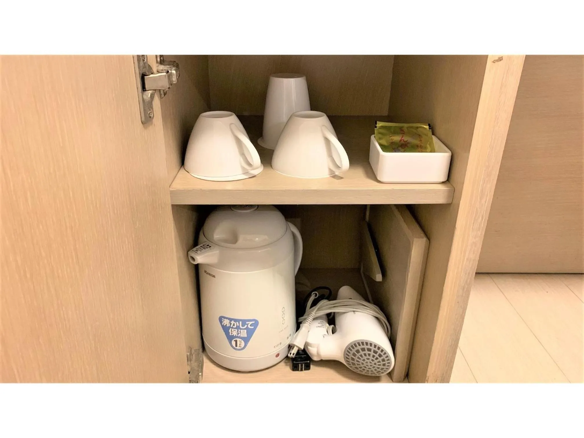 Coffee/tea facilities in Smile Hotel Okinawa Naha (Tomari Port)
