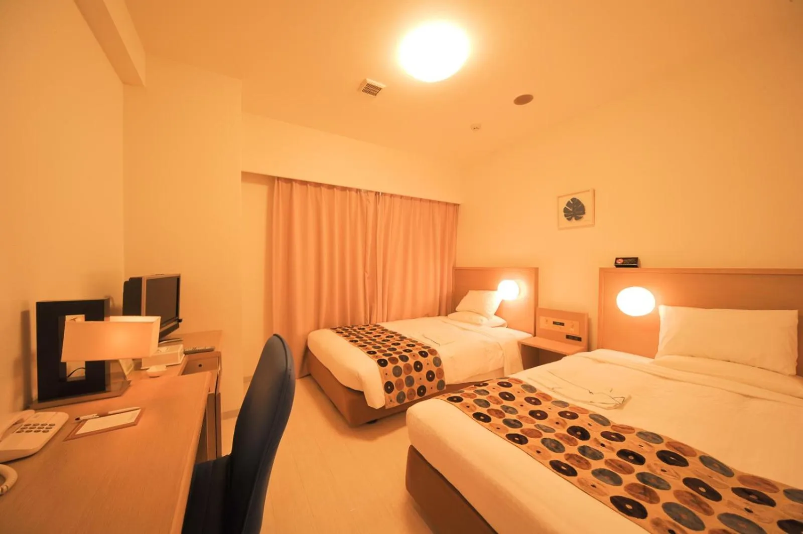 Photo of the whole room, Bed in Smile Hotel Okinawa Naha (Tomari Port)
