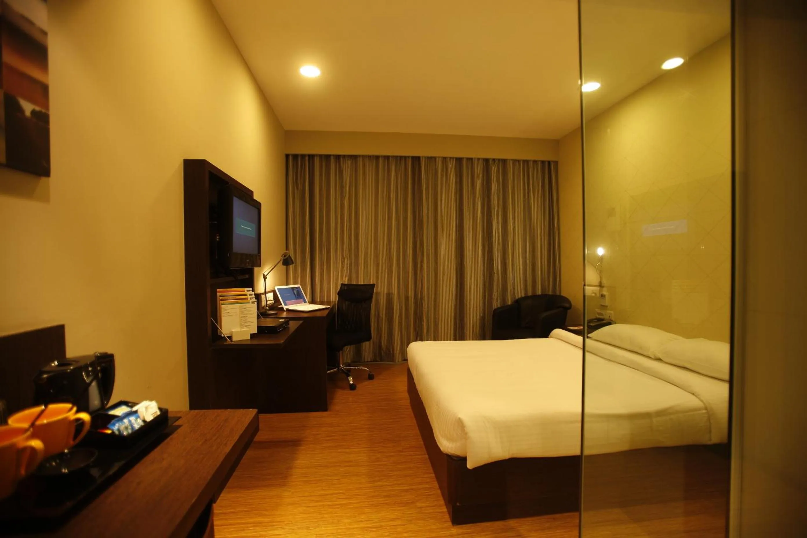 Bedroom, Bed in Keys Select by Lemon Tree Hotels, Whitefield, Bengaluru