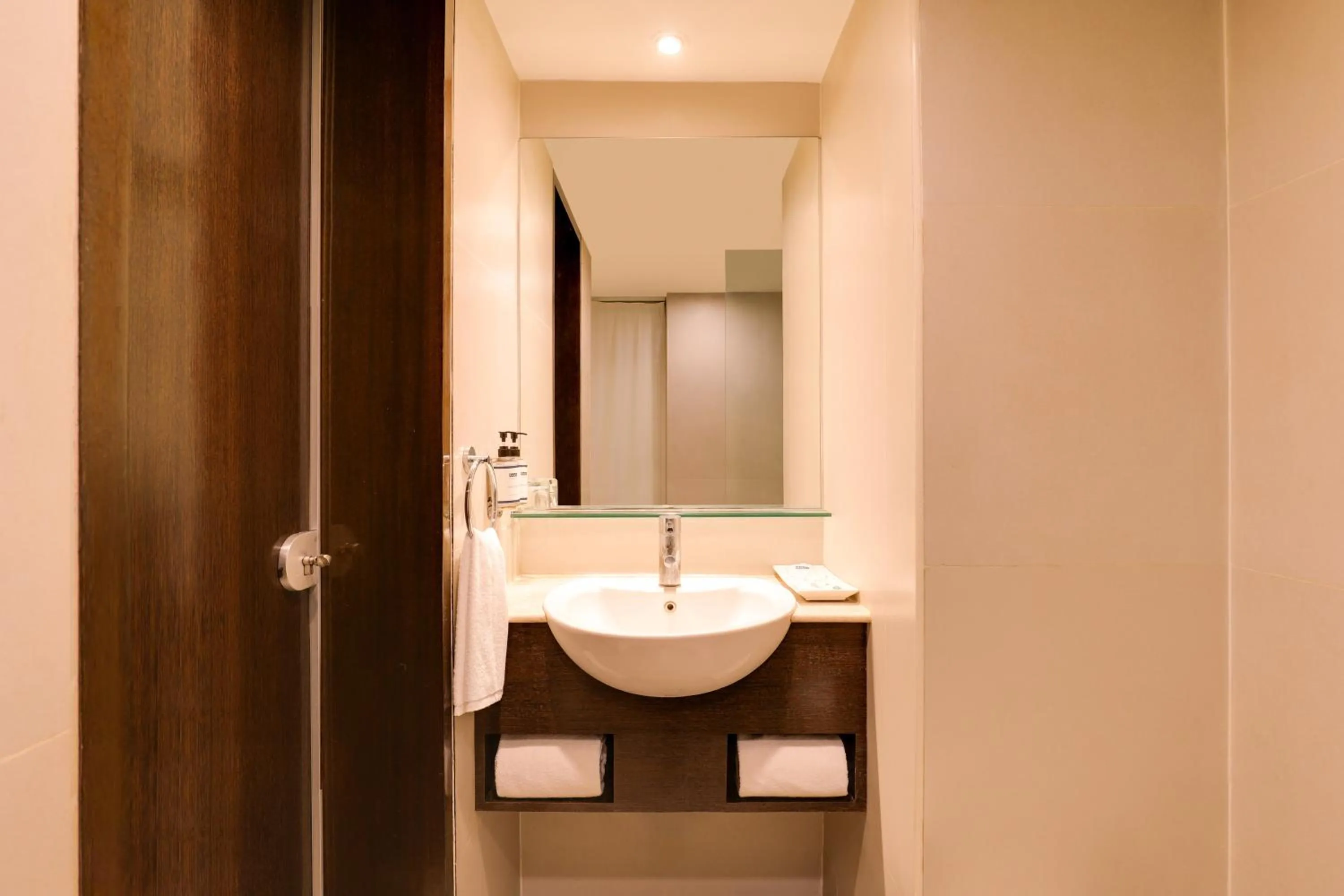 Bathroom in Keys Select by Lemon Tree Hotels, Whitefield, Bengaluru