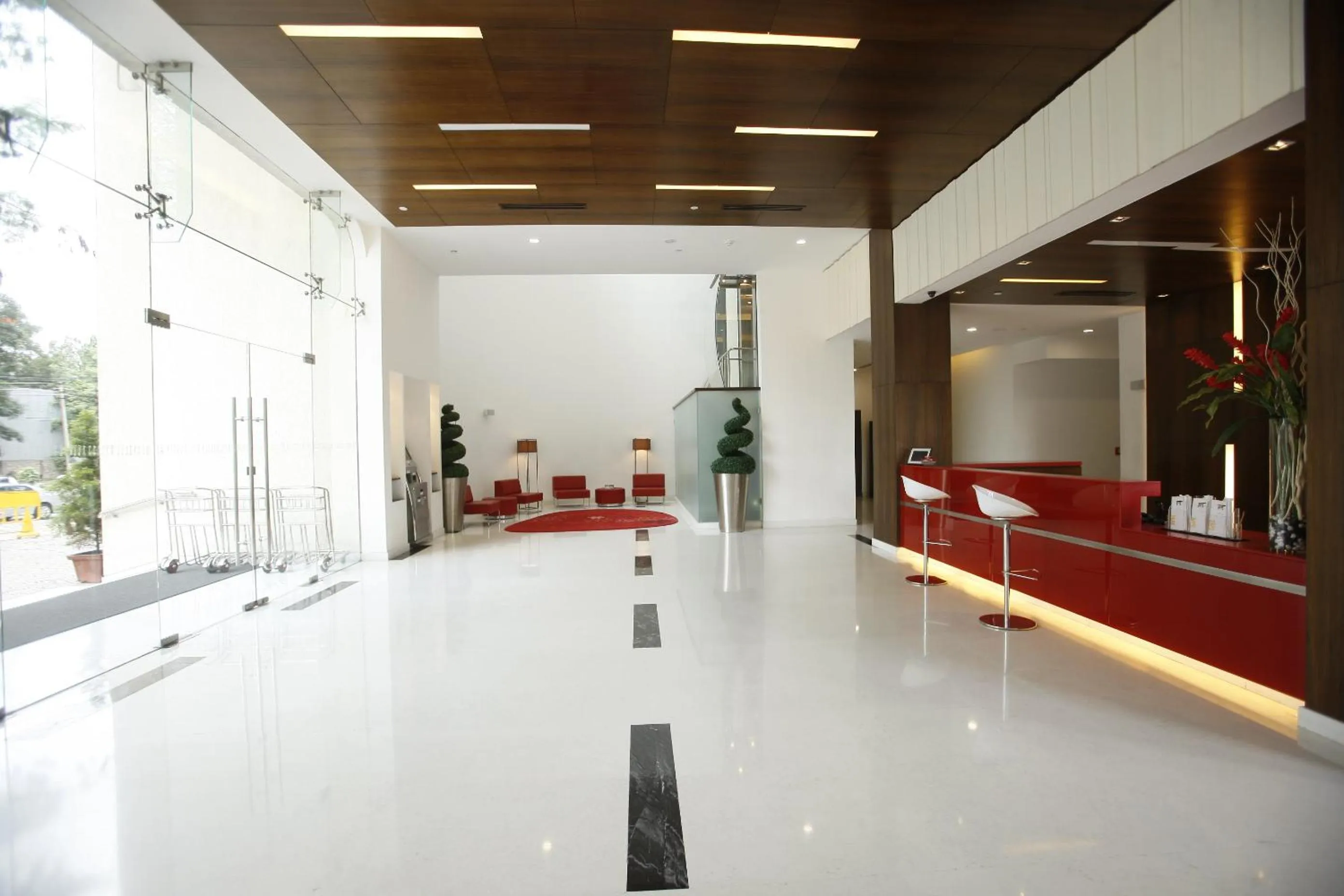 Lobby or reception in Keys Select by Lemon Tree Hotels, Whitefield, Bengaluru