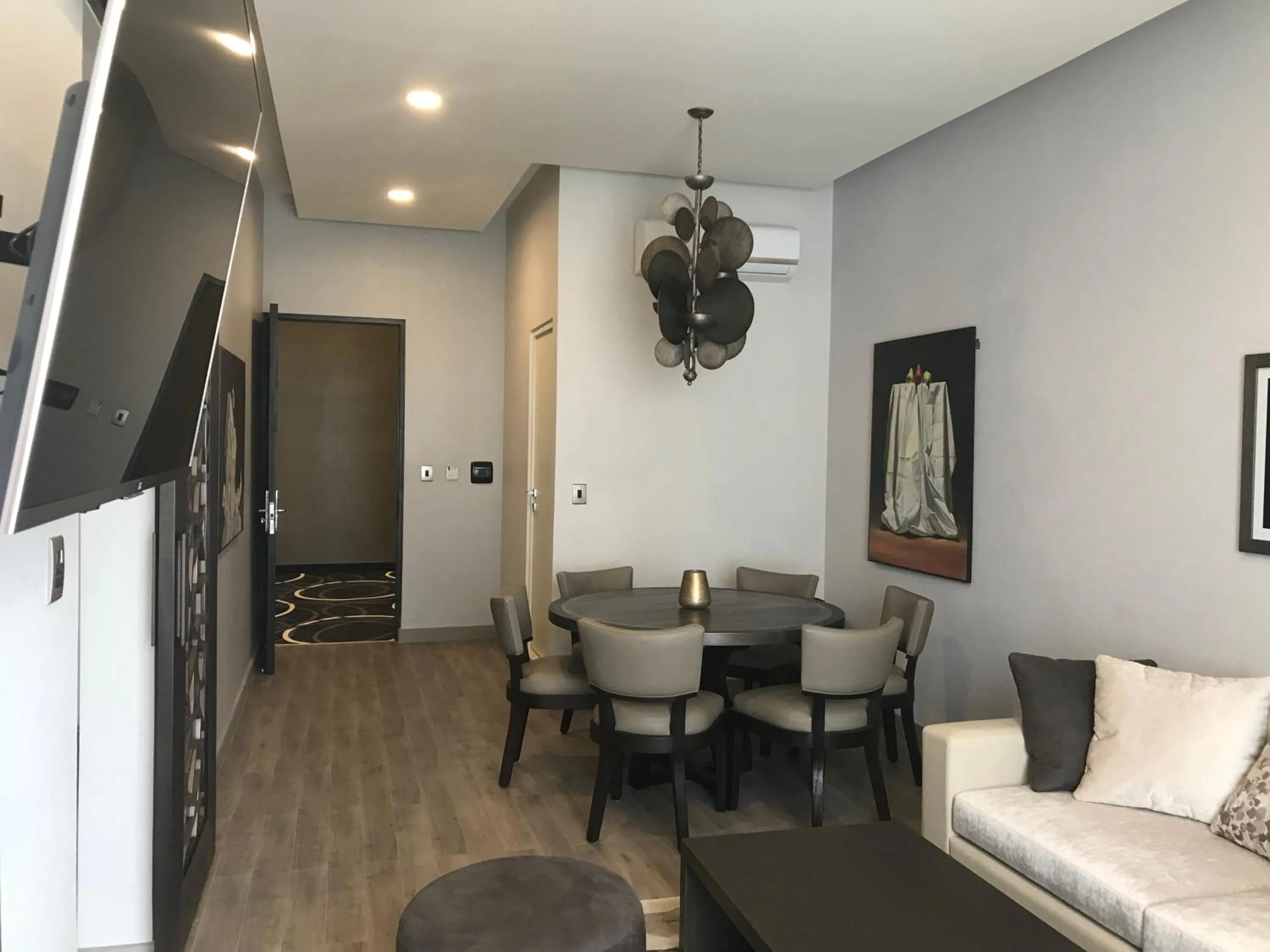 Dining area in Huper Hotel Boutique