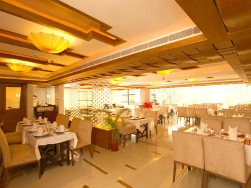 Restaurant/places to eat in SP Grand Days