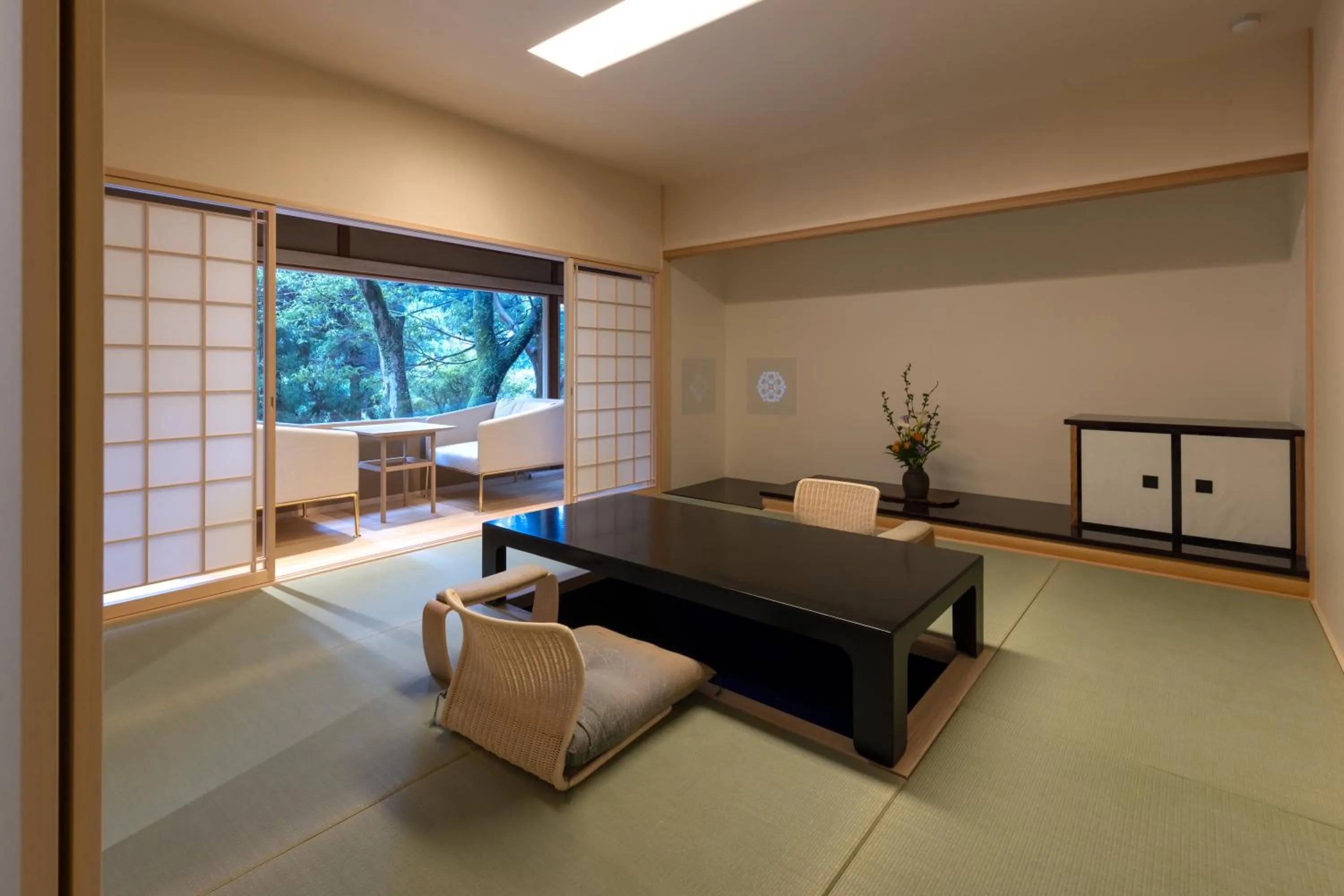 Photo of the whole room in Tsukihitei