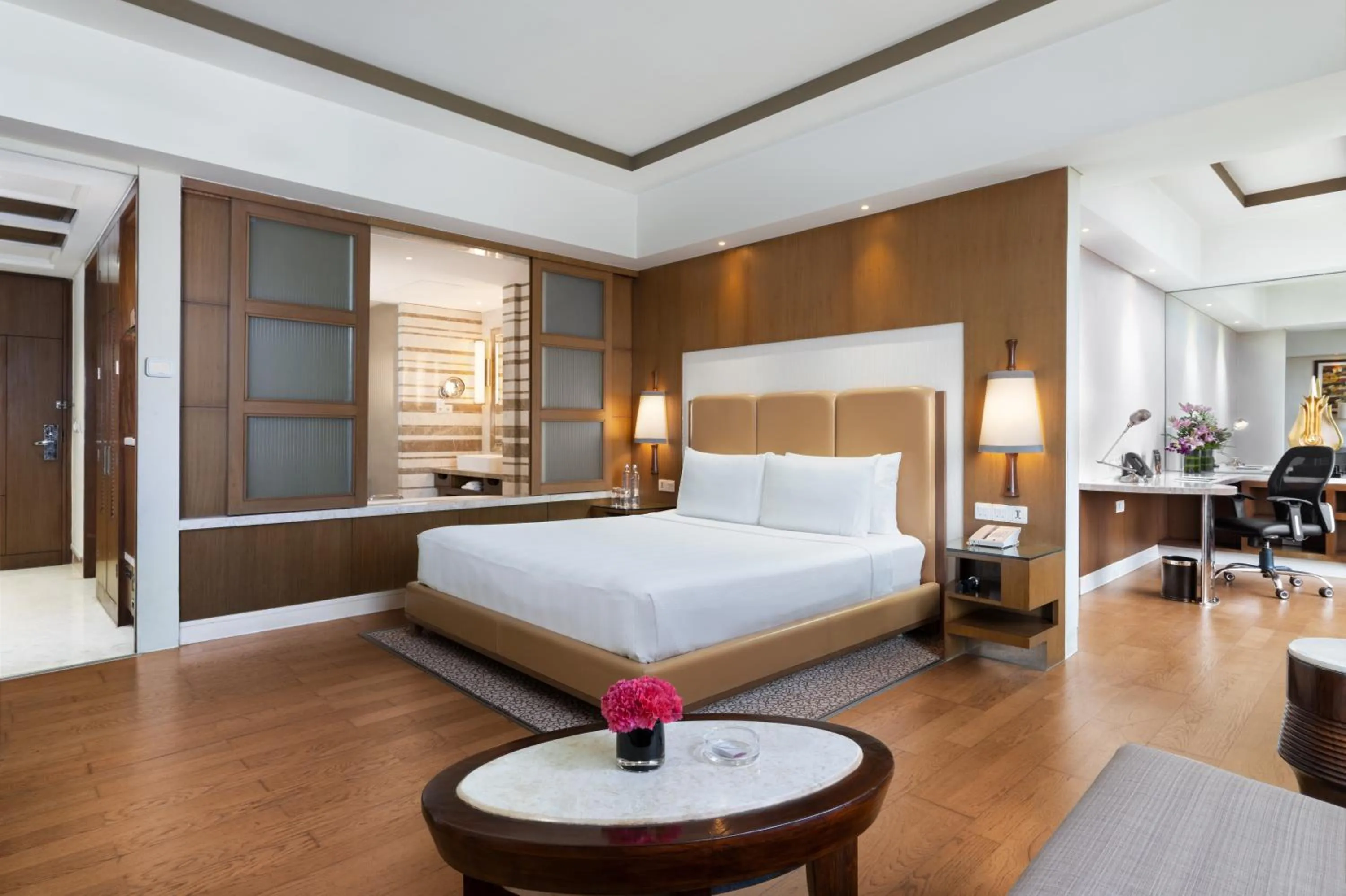 Bed in Crowne Plaza New Delhi Okhla by IHG