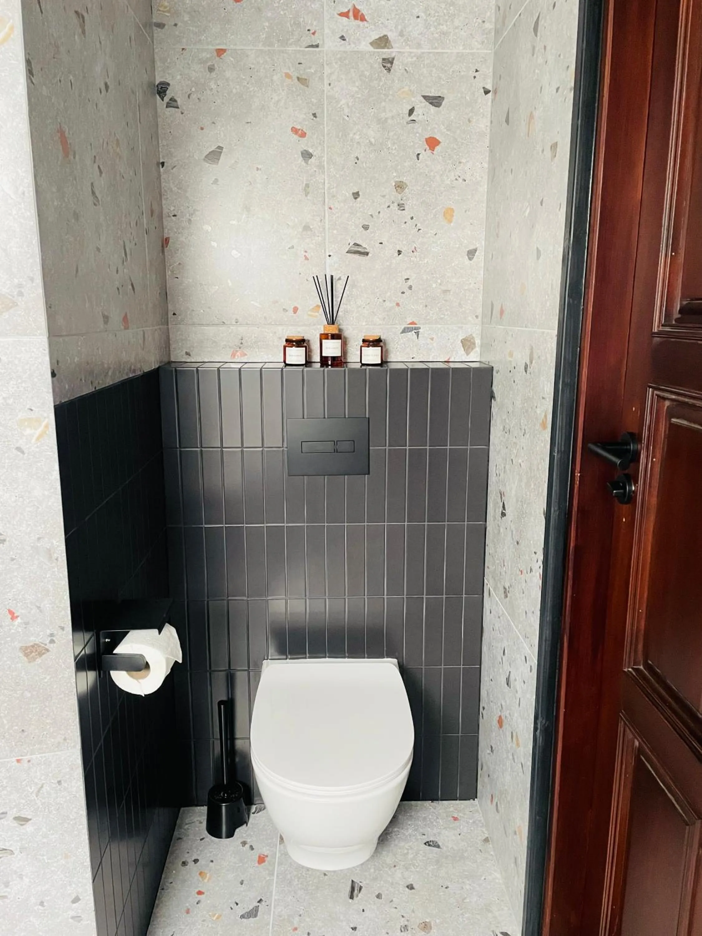 Toilet in Hotel Millennium