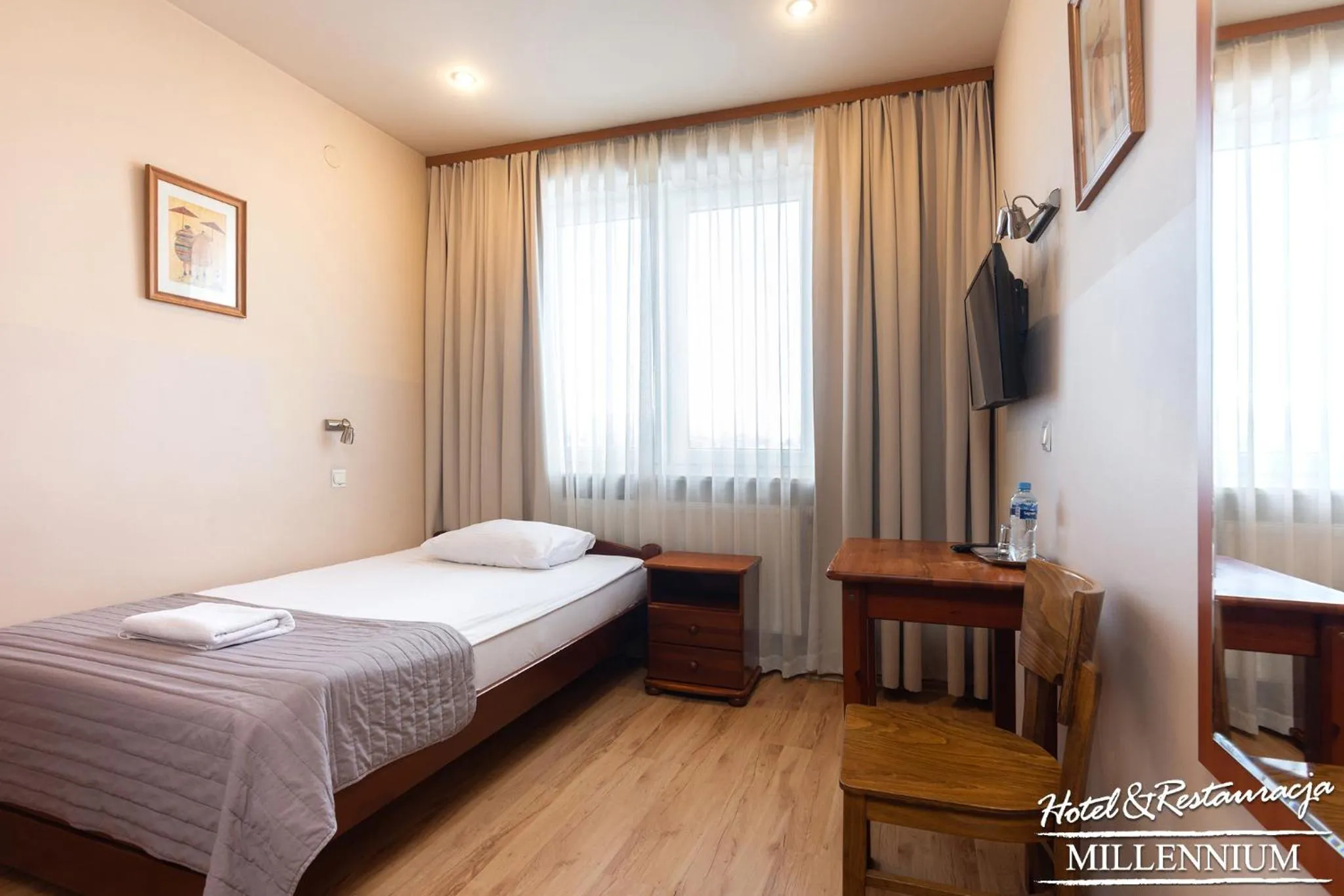 Photo of the whole room in Hotel Millennium