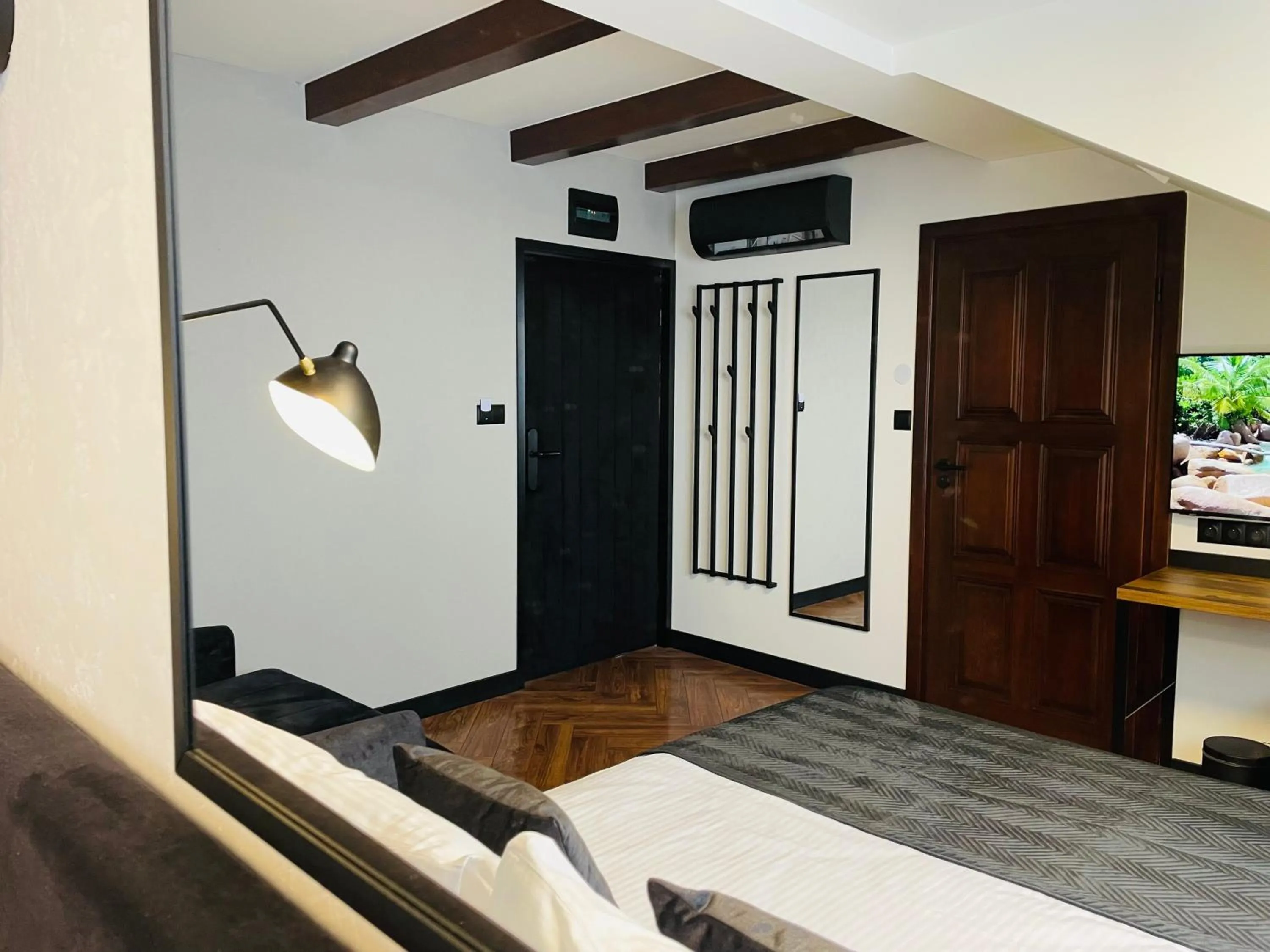 Photo of the whole room in Hotel Millennium