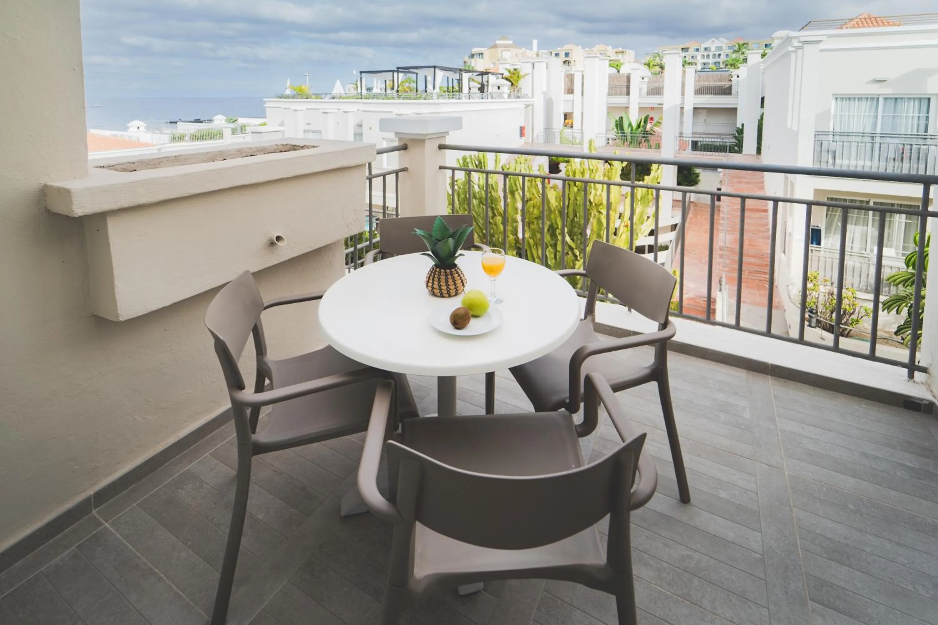 Los Olivos Beach Resort