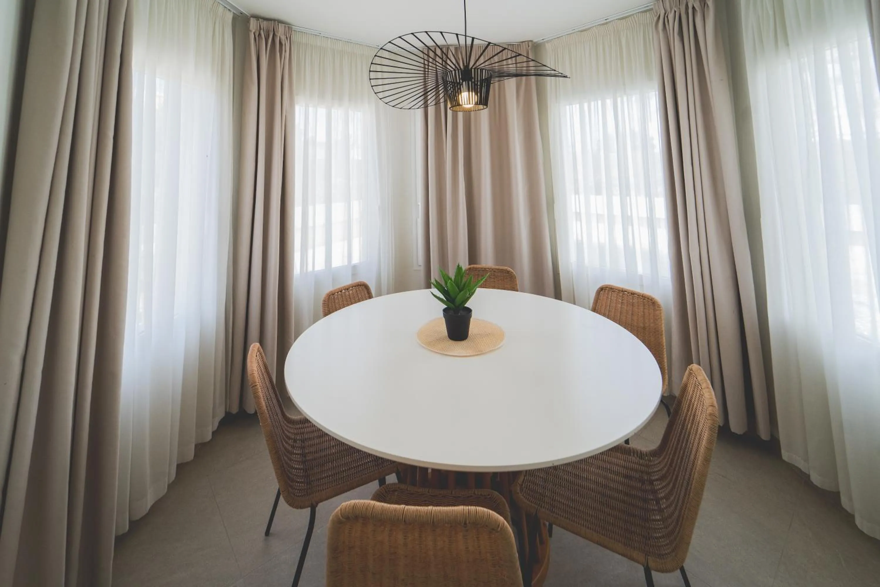 Dining area in Los Olivos Beach Resort