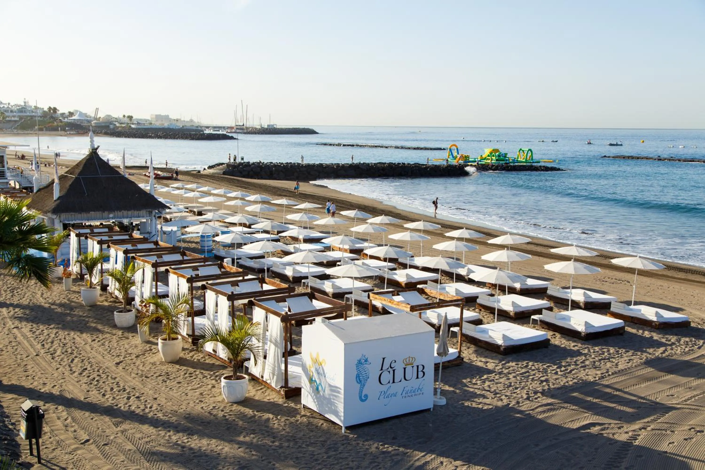 Beach in Los Olivos Beach Resort