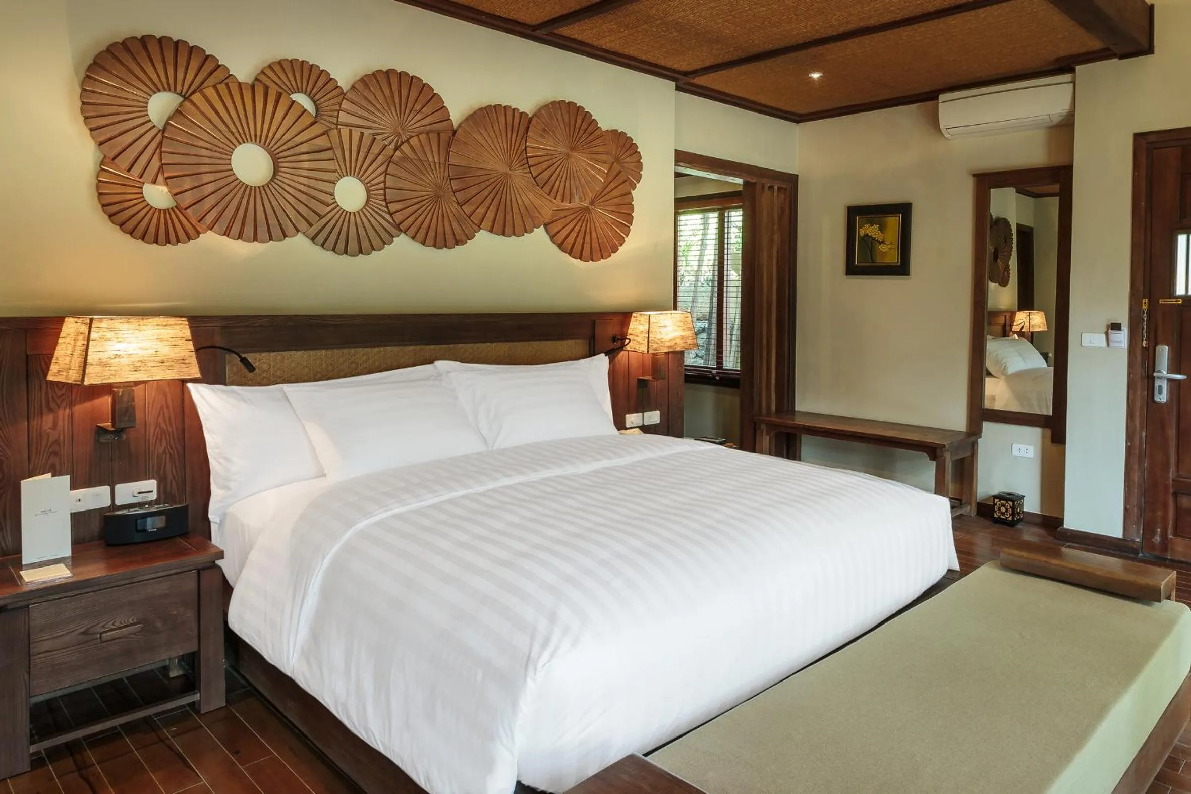 Bedroom, Bed in Melia Ba Vi Mountain Retreat