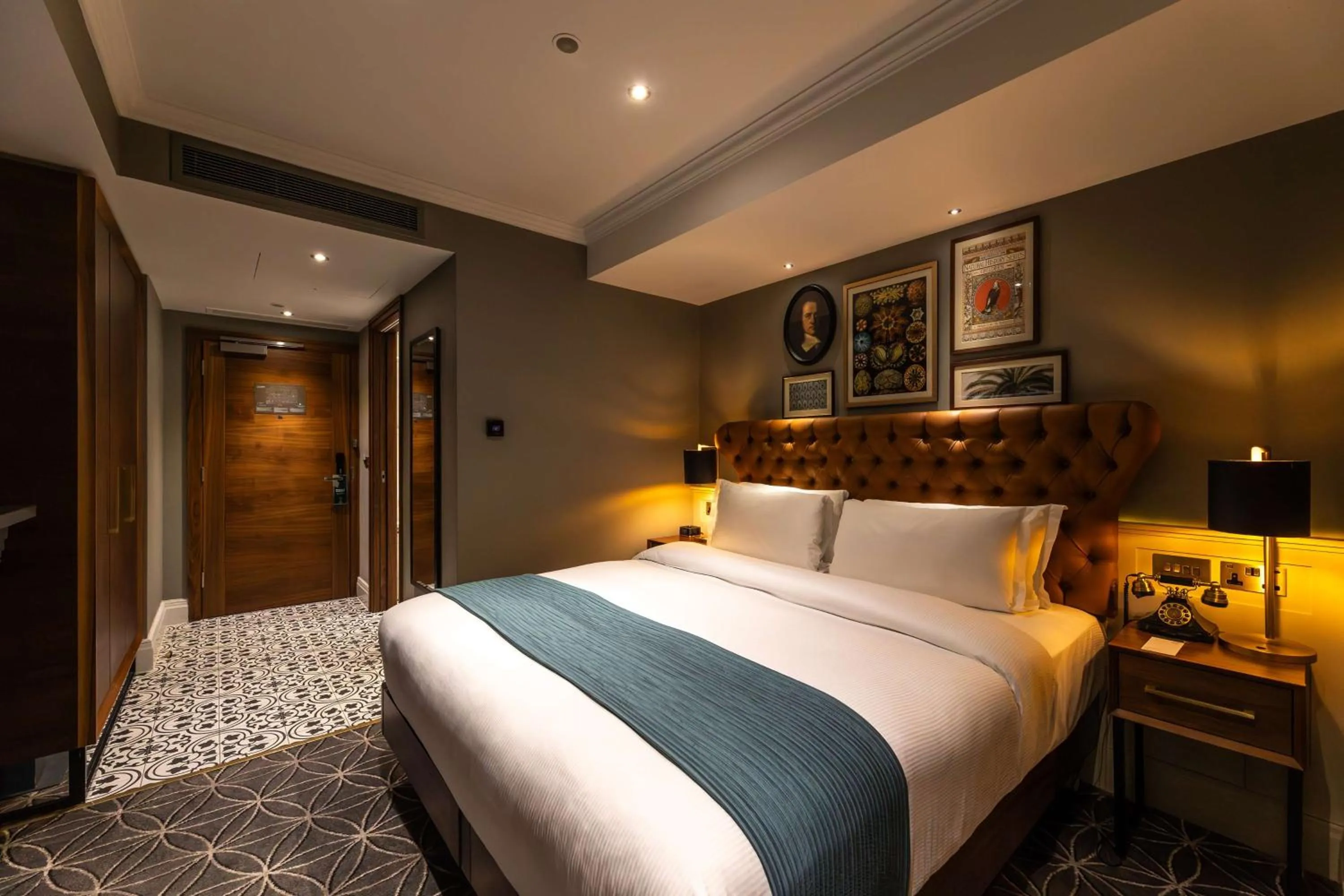 Bed in 100 Queen's Gate Hotel London Kensington, Curio Collection by Hilton