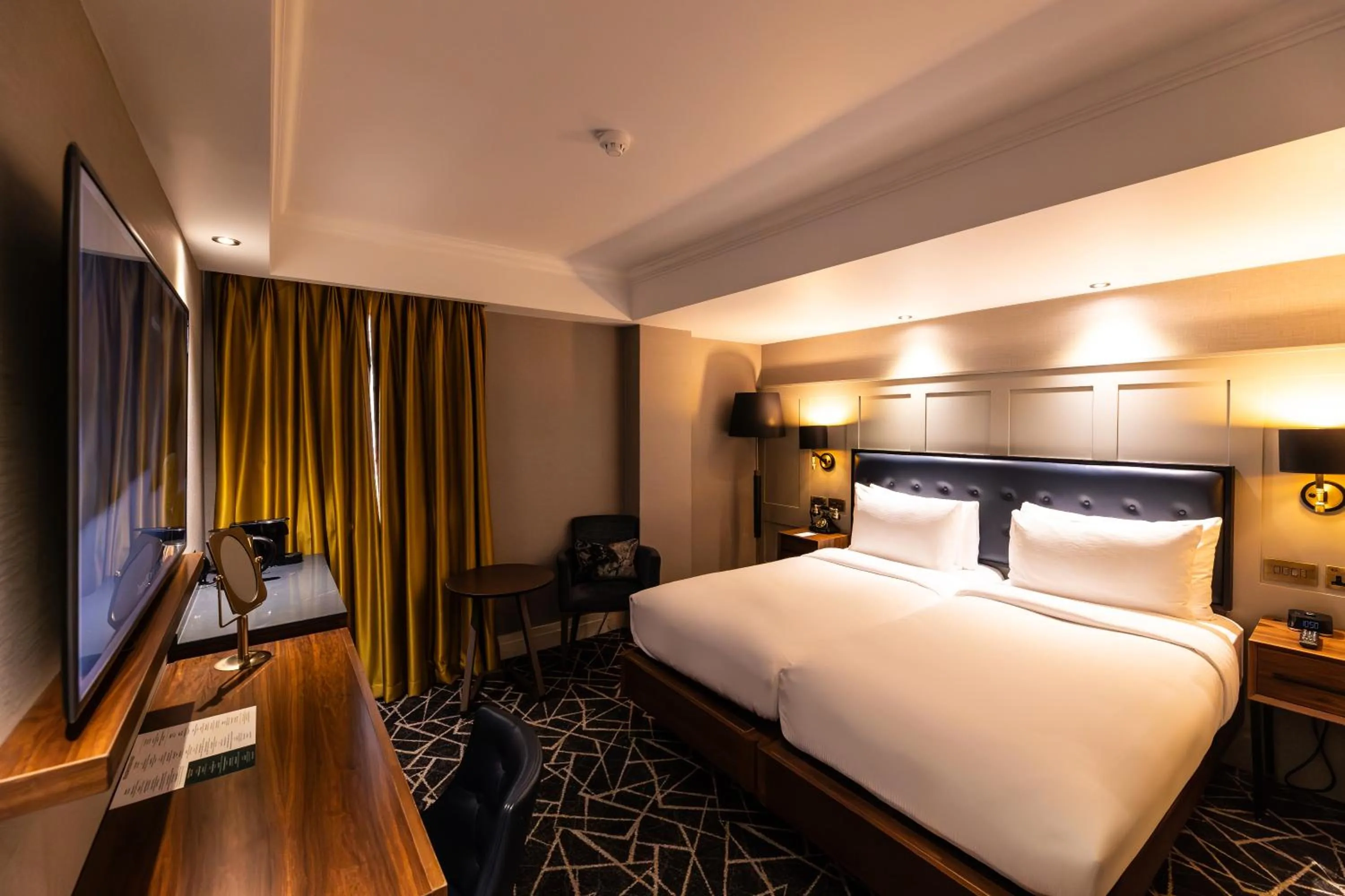 Bed in 100 Queen's Gate Hotel London Kensington, Curio Collection by Hilton