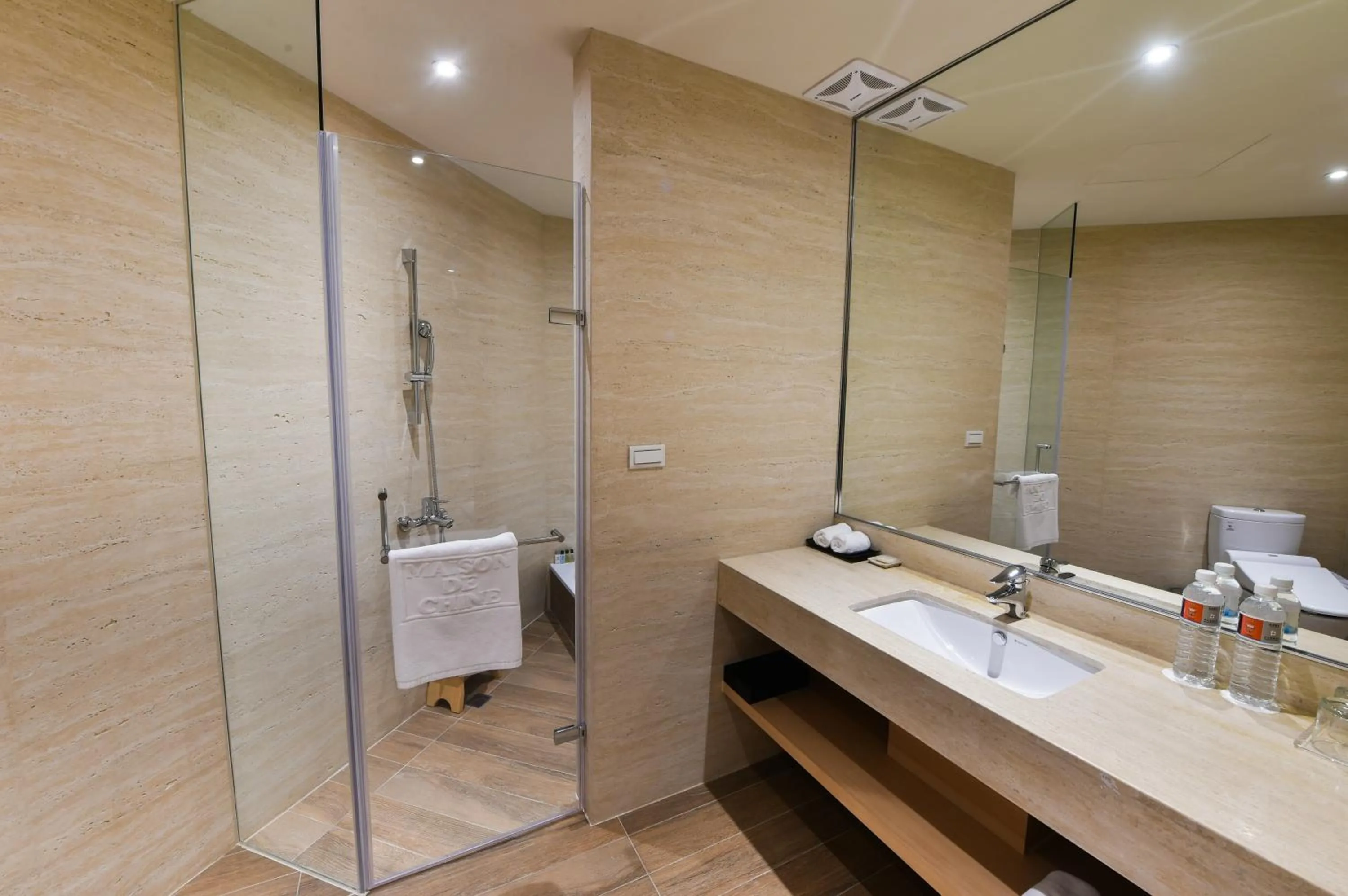 Bathroom in Chiayi Maison de Chine Hotel