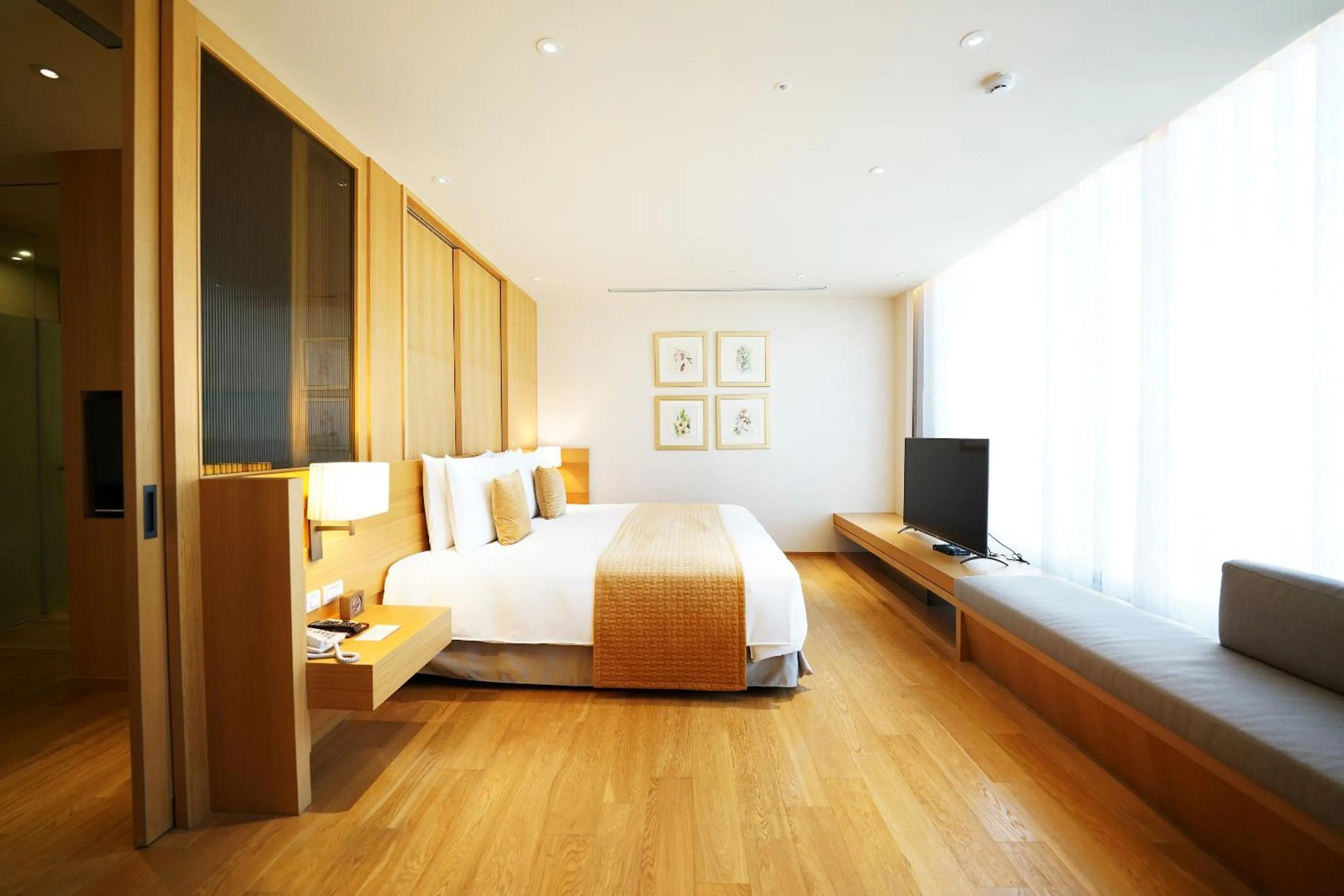 Photo of the whole room, Bed in Chiayi Maison de Chine Hotel