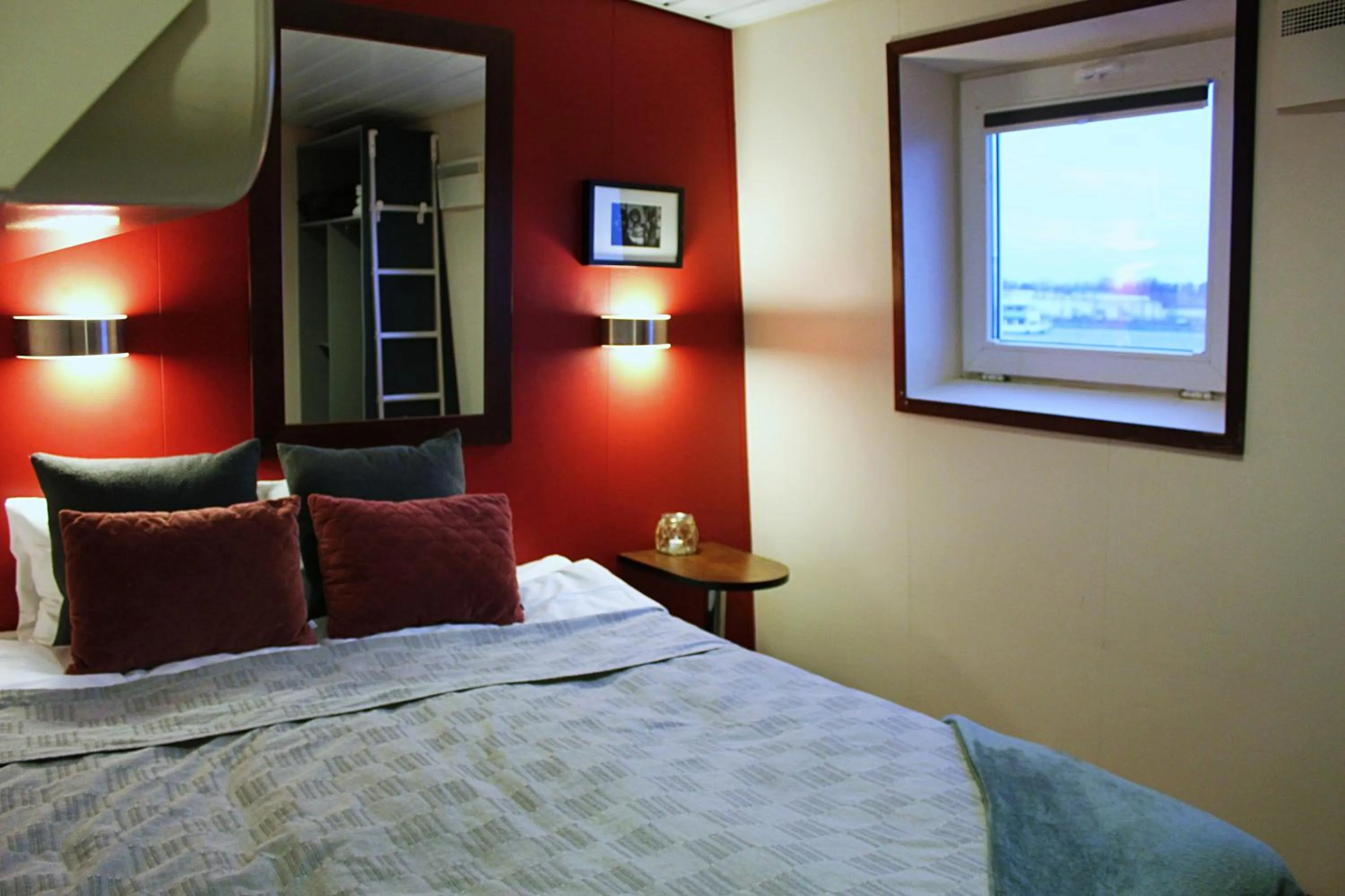 Bedroom, Bed in Hotellilaiva Wuoksi