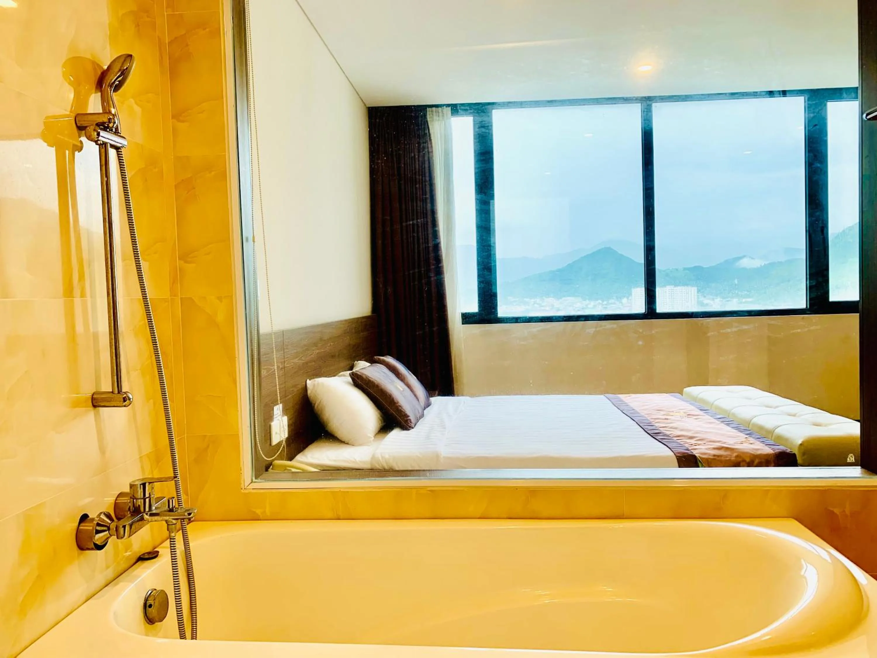 Bed in Lenid Ocean View Hotel