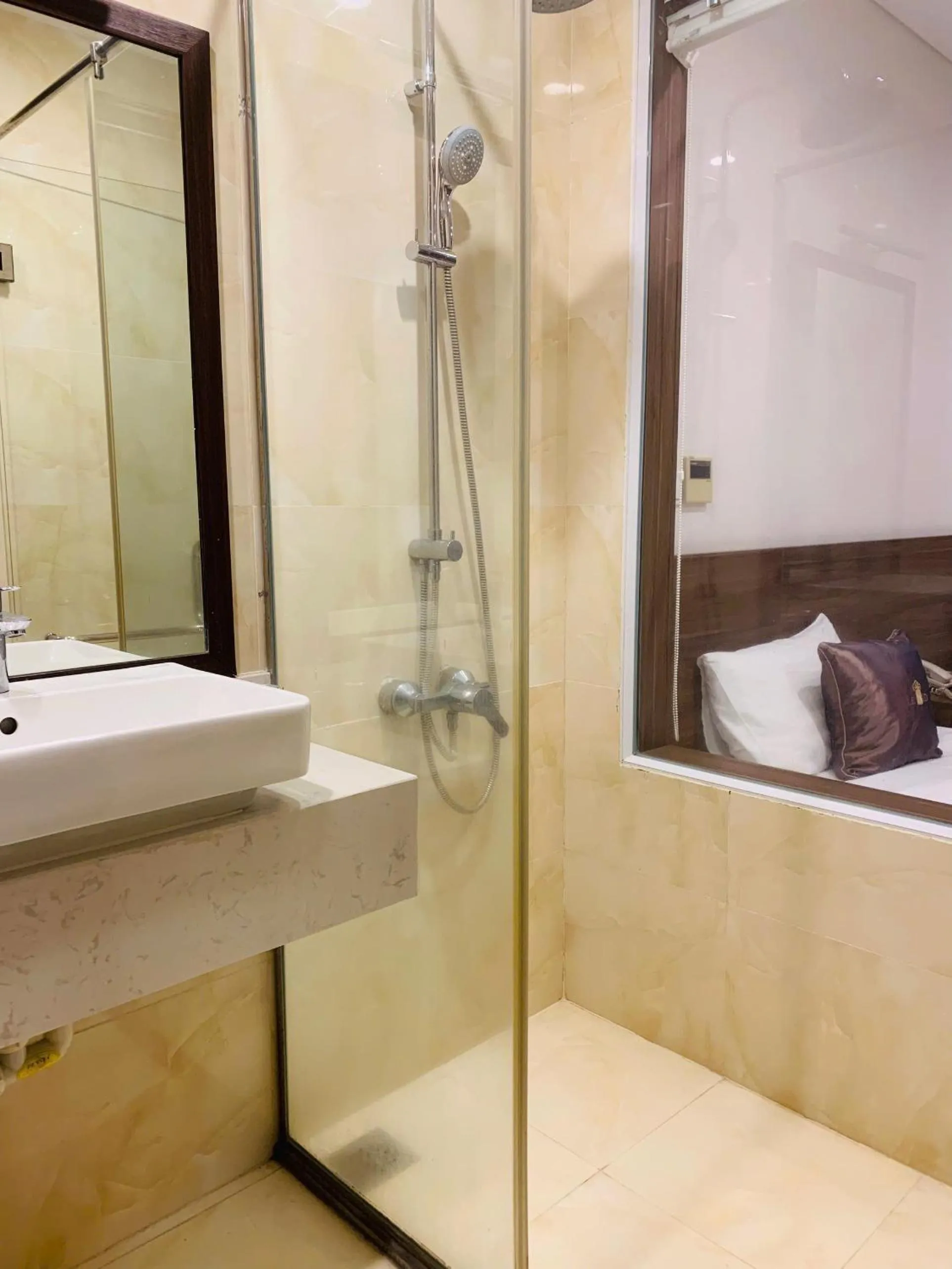 Shower, Bed in Lenid Ocean View Hotel
