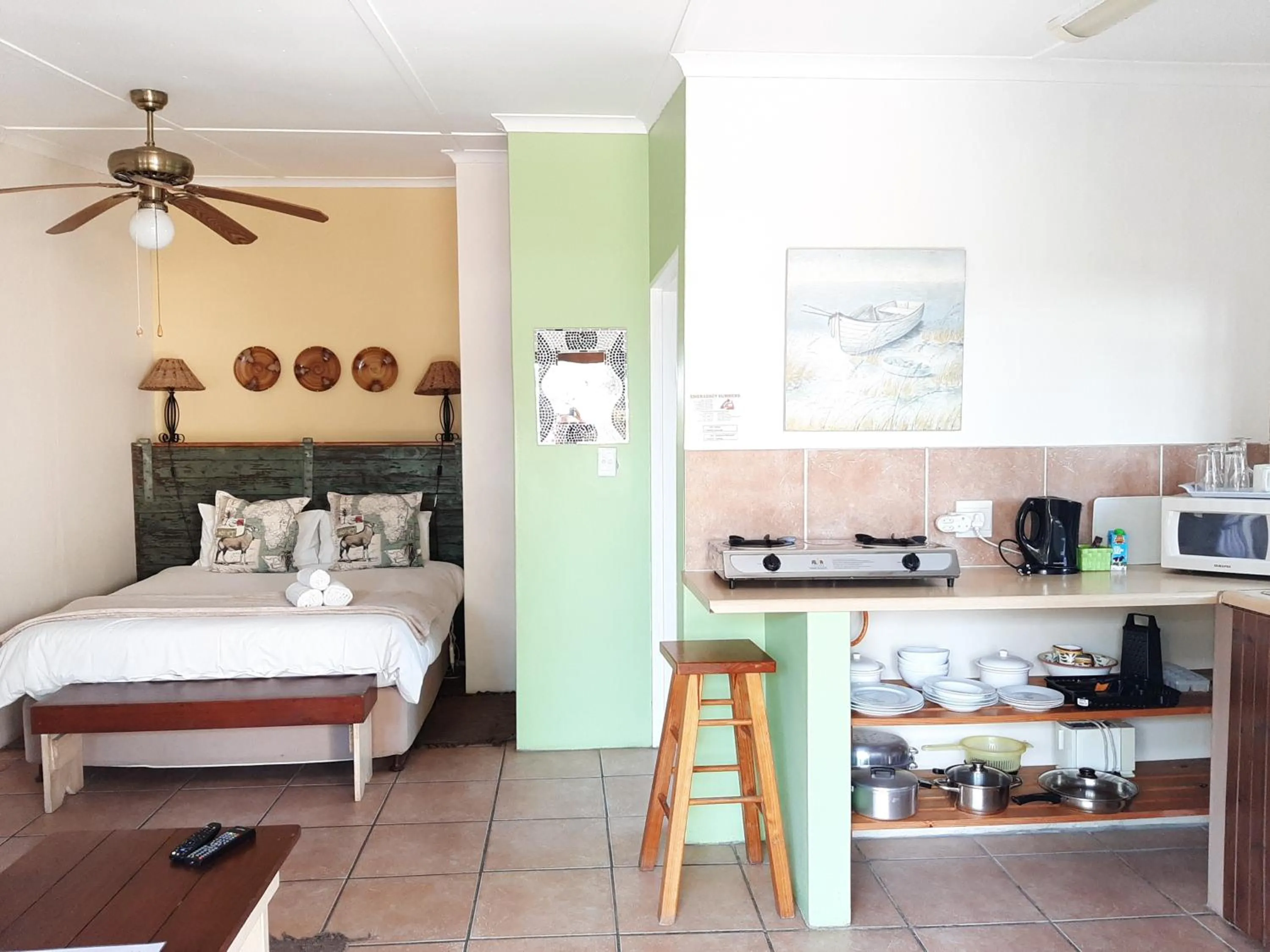 Bed in Tourist Lodge Gansbaai