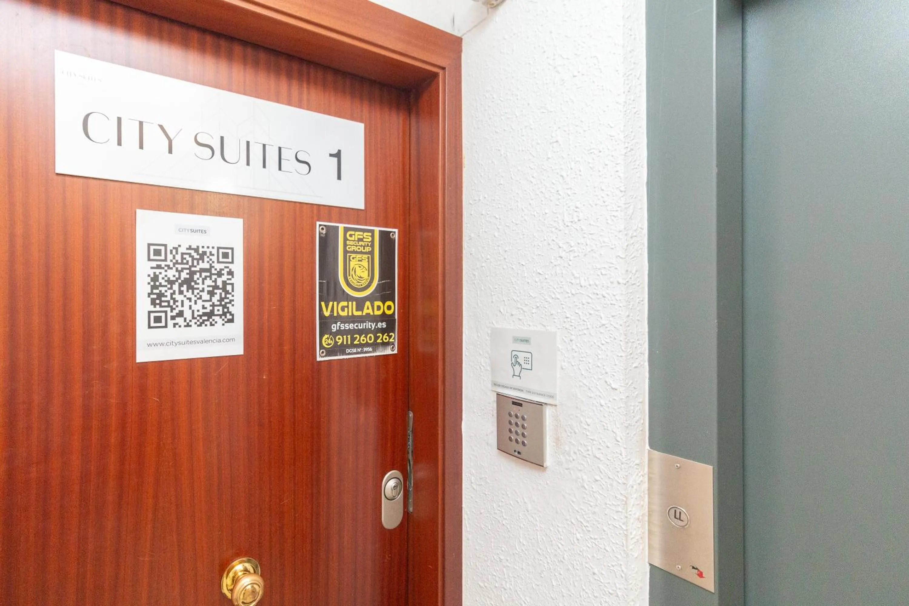 Facade/entrance in BET Apartments - Abastos