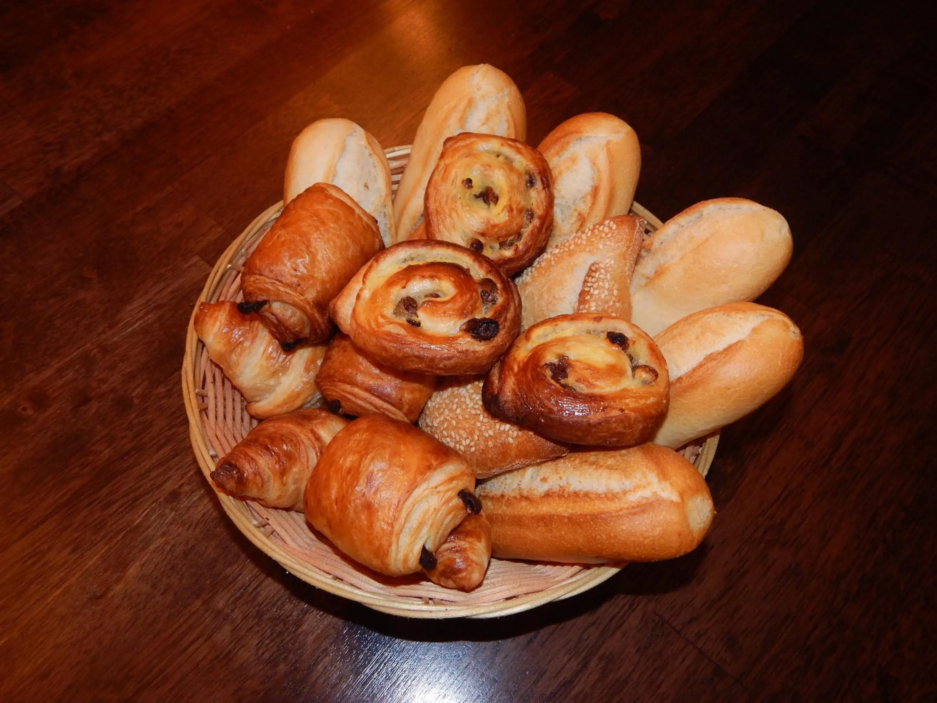 Buffet breakfast in Le Lion D'or