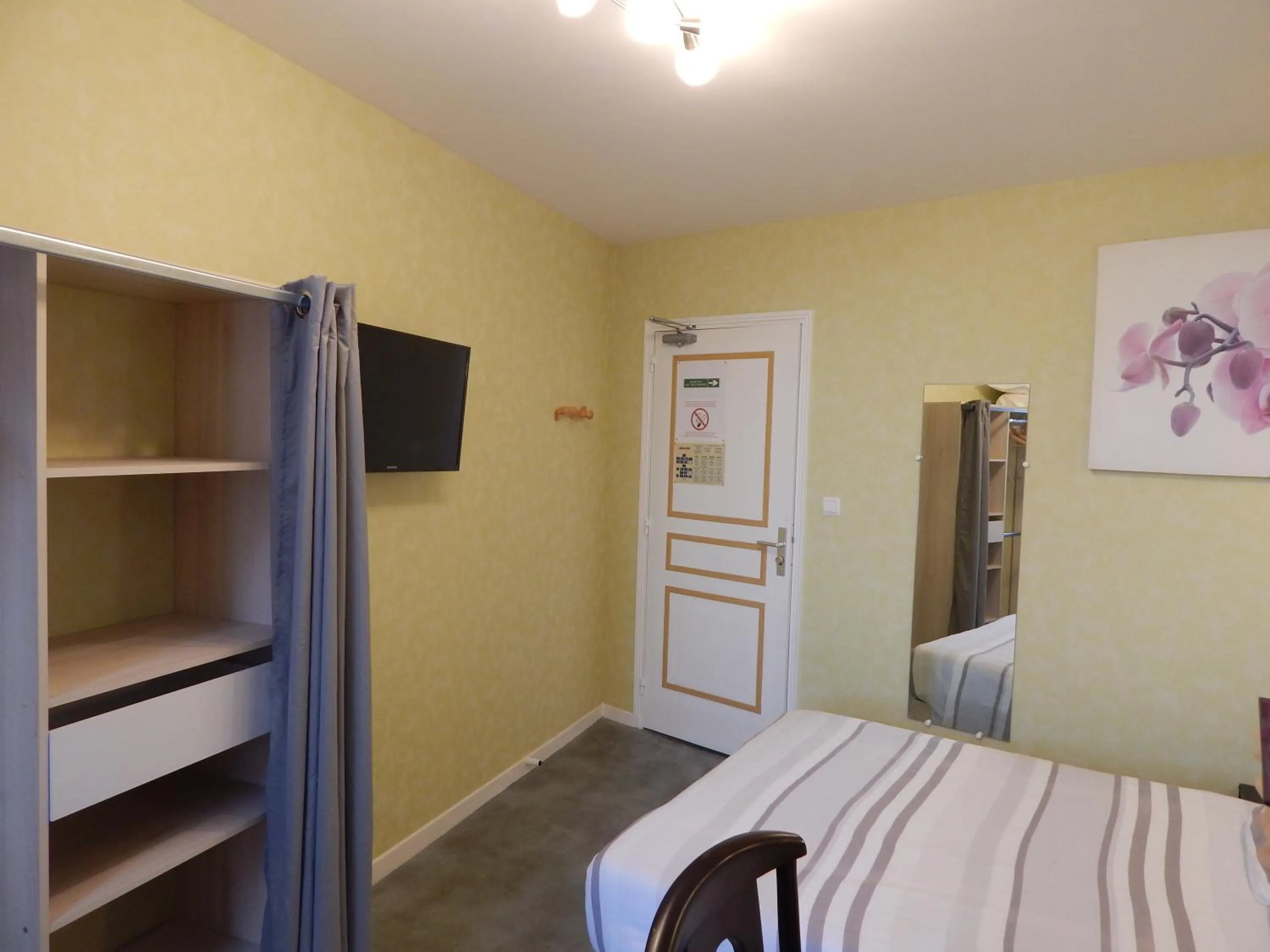 Photo of the whole room in Le Lion D'or