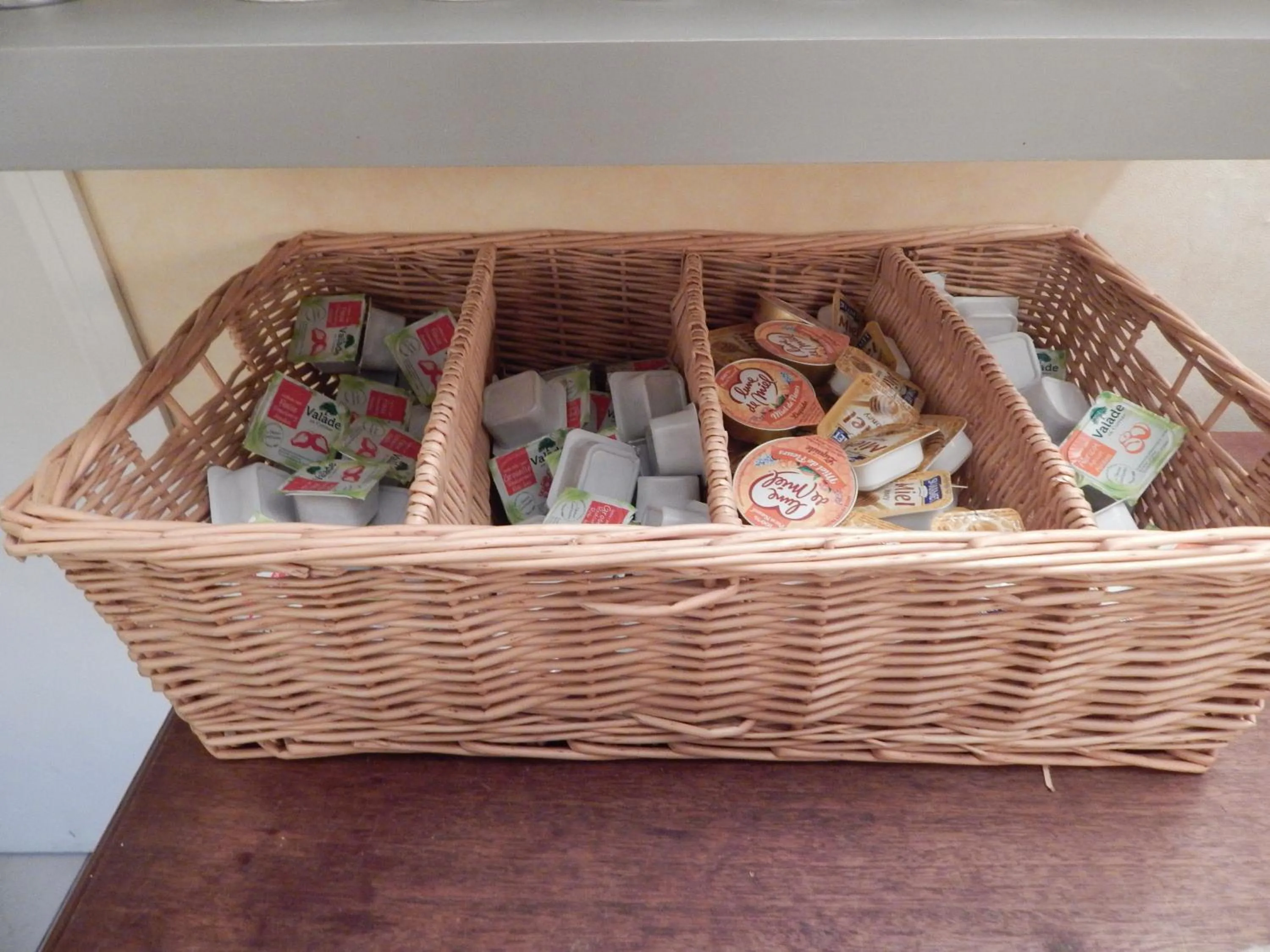 Buffet breakfast in Le Lion D'or