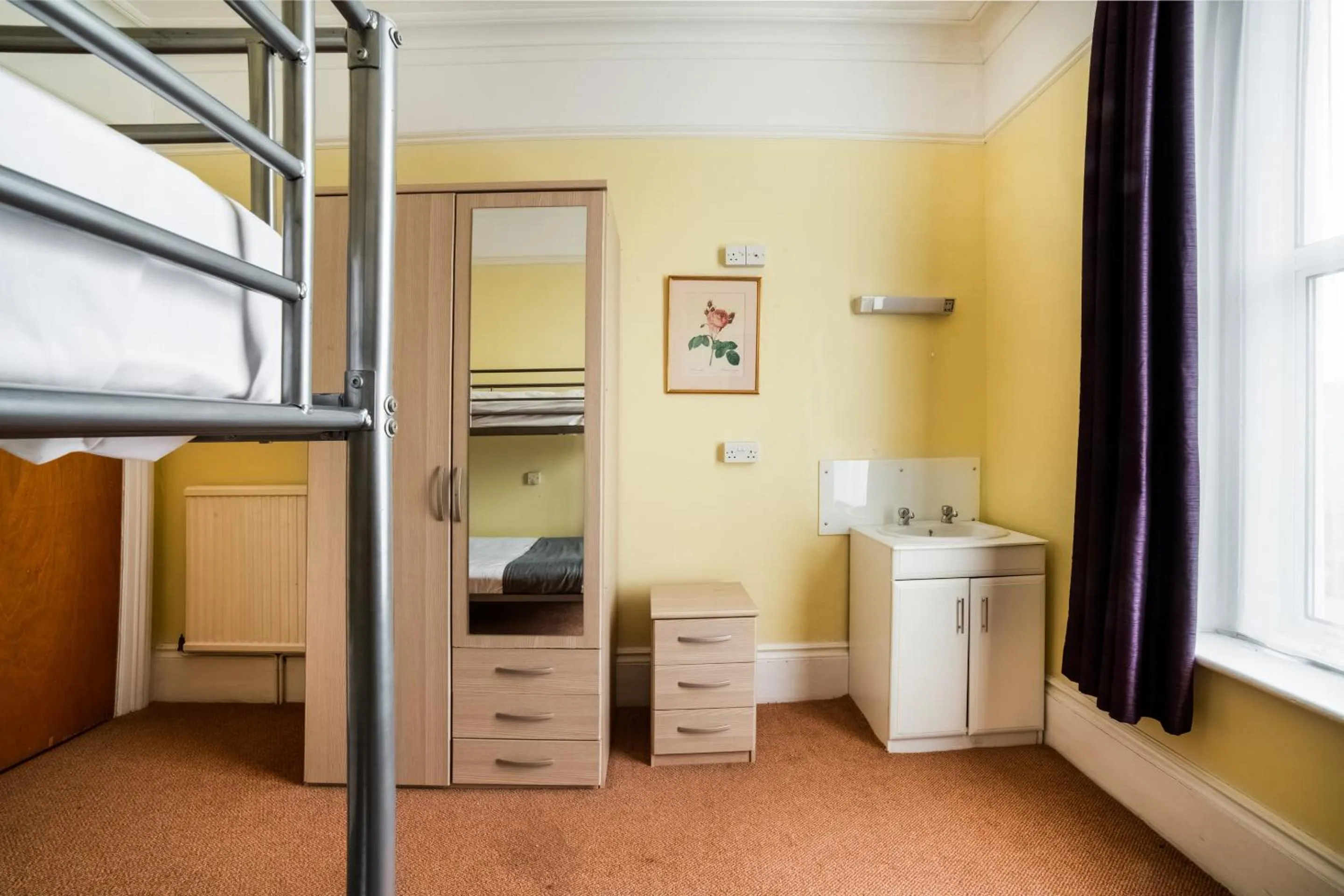 Bedroom in OYO Eagle House Hotel, St Leonards Hastings