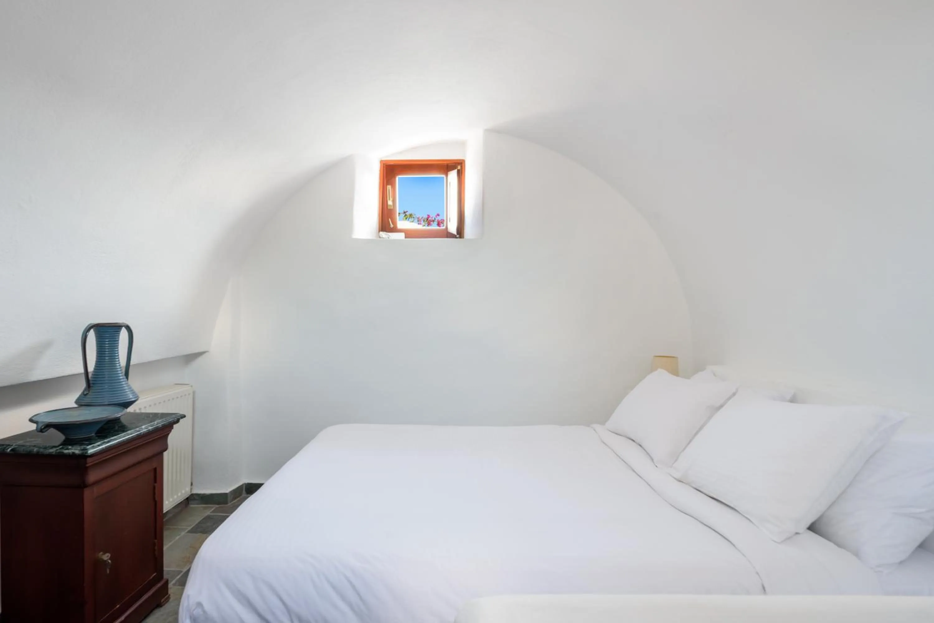 Bed in Aquaria Villa